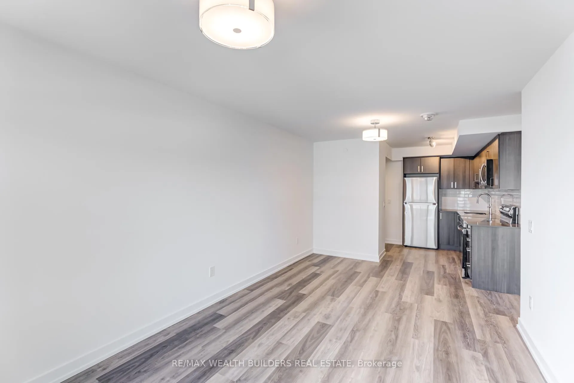 Photo 5 of Unit 805, 1435 Celebration Drive, Pickering, Bay Ridges — HOMEH