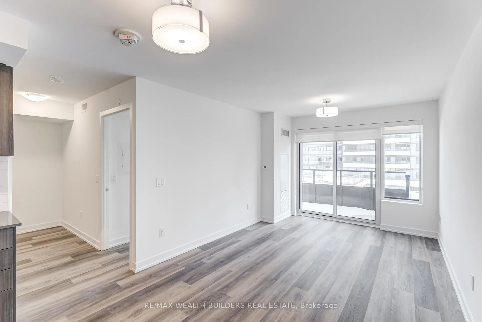 Photo 6 of Unit 805, 1435 Celebration Drive, Pickering, Bay Ridges — HOMEH