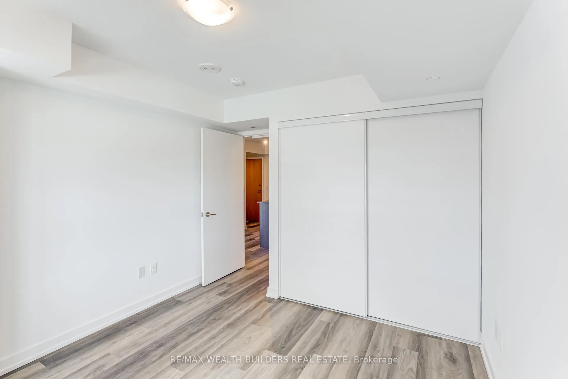 Photo 13 of Unit 805, 1435 Celebration Drive, Pickering, Bay Ridges — HOMEH