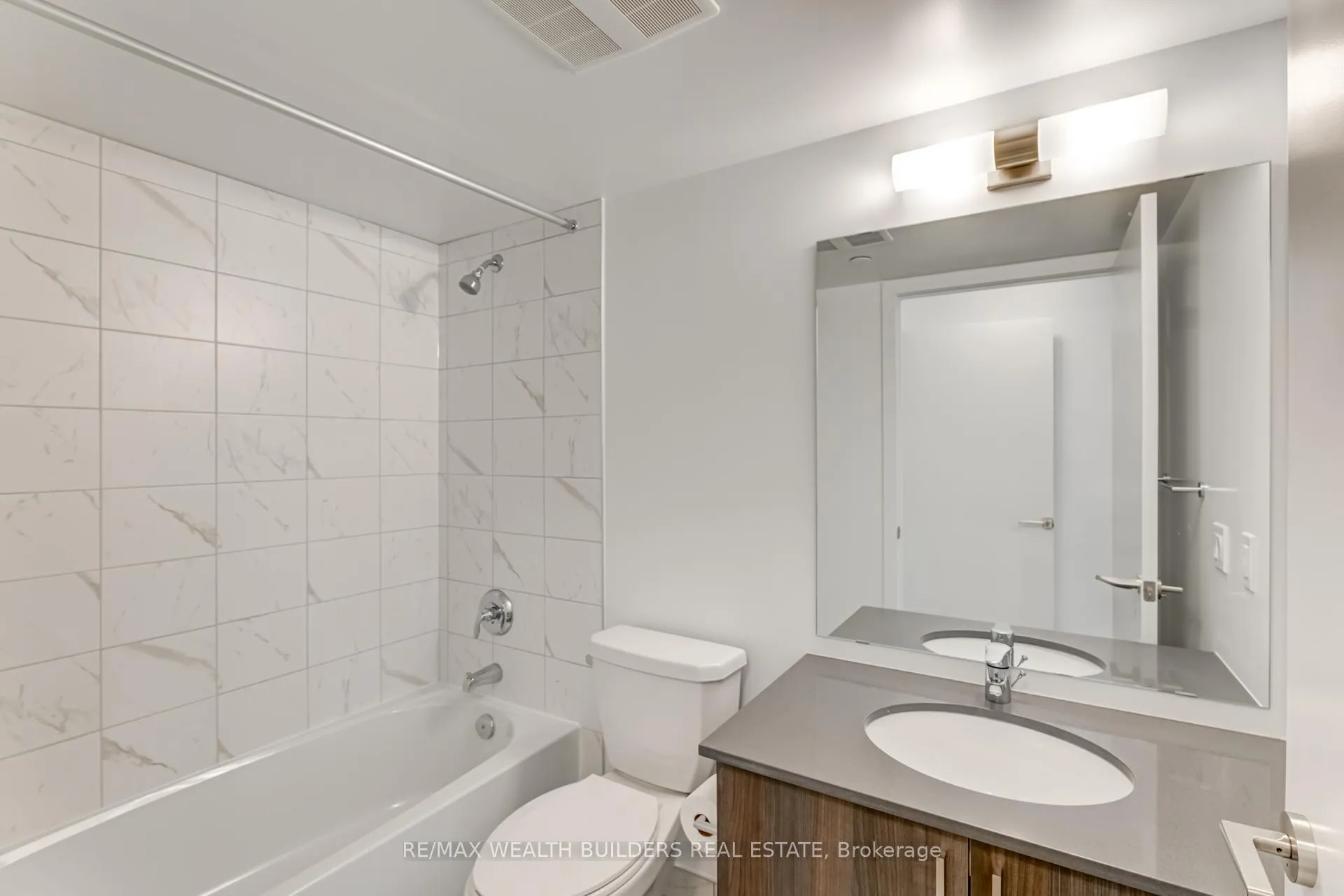 Photo 18 of Unit 805, 1435 Celebration Drive, Pickering, Bay Ridges — HOMEH