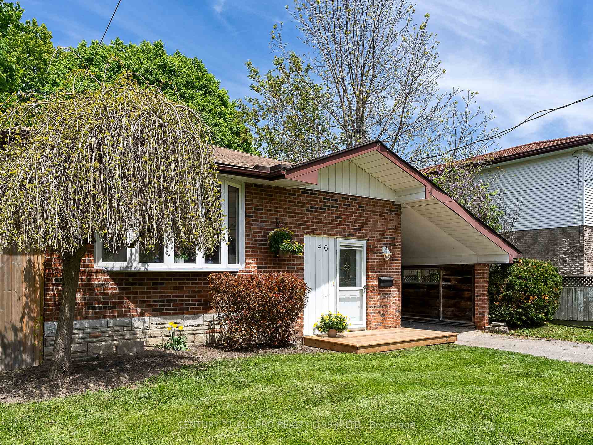 Photo 4 of 46 Meredith Crescent, Cobourg — HOMEH
