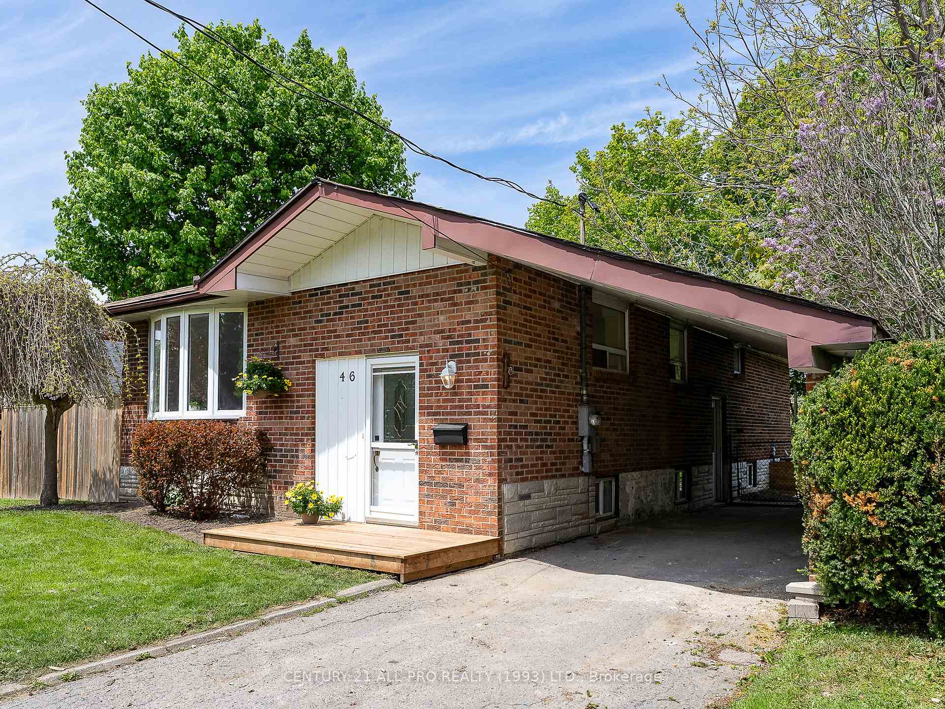 Photo 6 of 46 Meredith Crescent, Cobourg — HOMEH