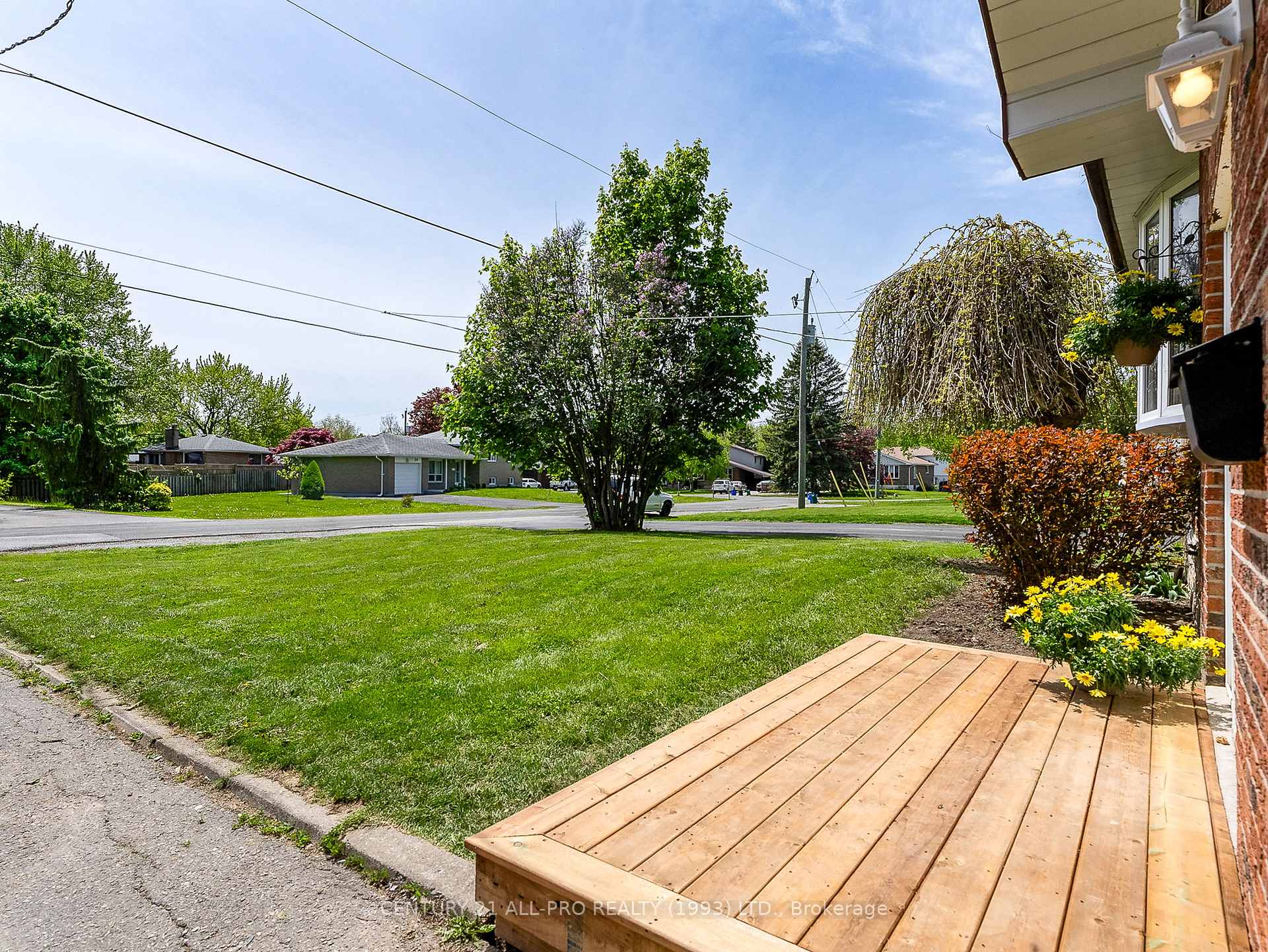 Photo 8 of 46 Meredith Crescent, Cobourg — HOMEH