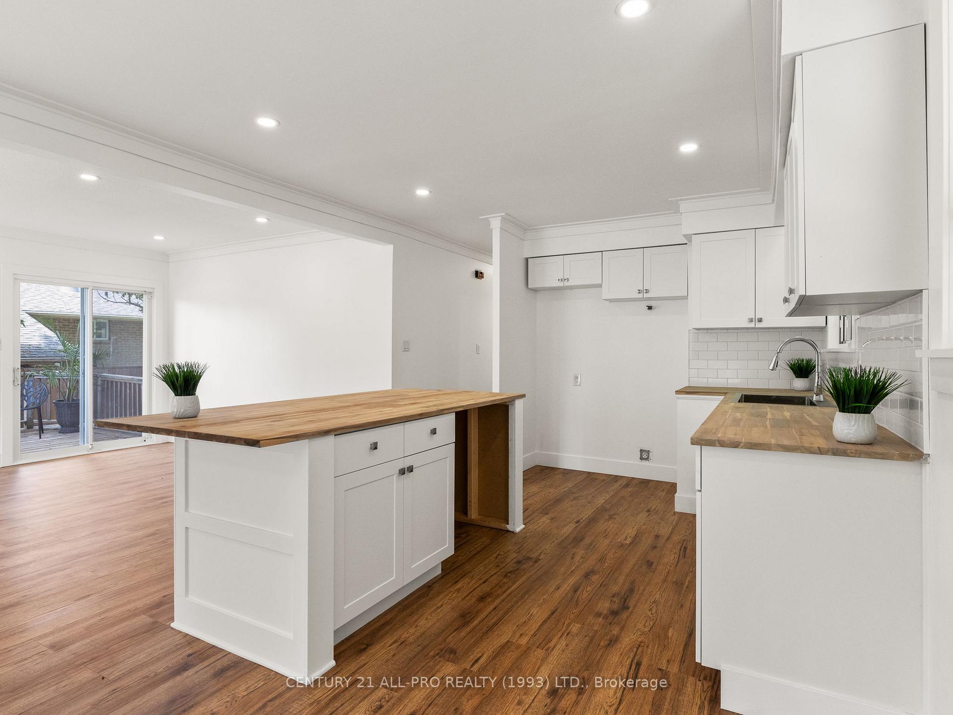 Photo 15 of 46 Meredith Crescent, Cobourg — HOMEH