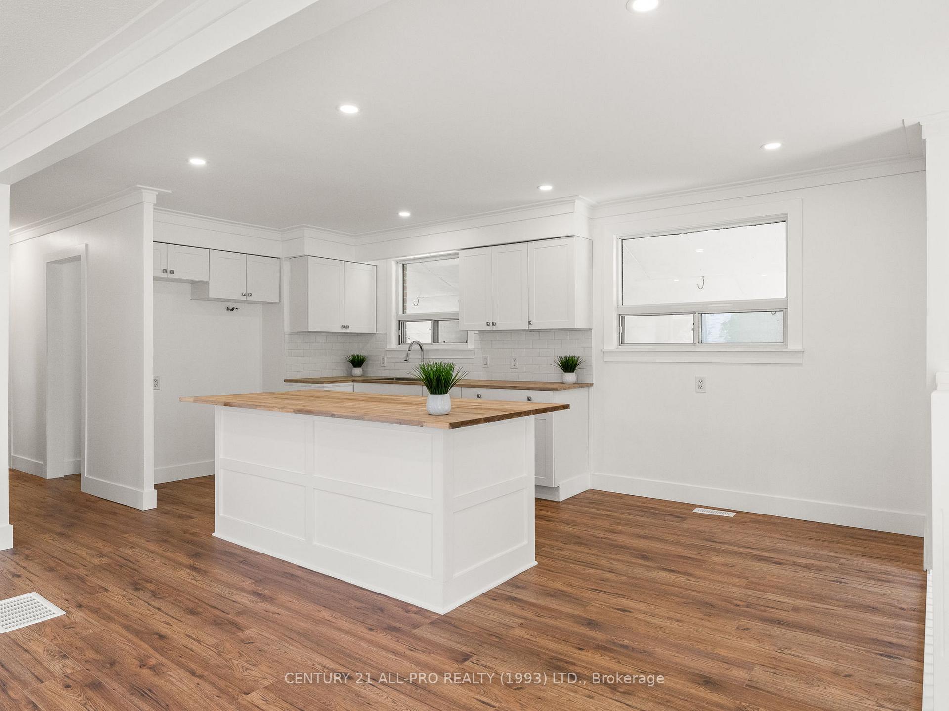 Photo 19 of 46 Meredith Crescent, Cobourg — HOMEH