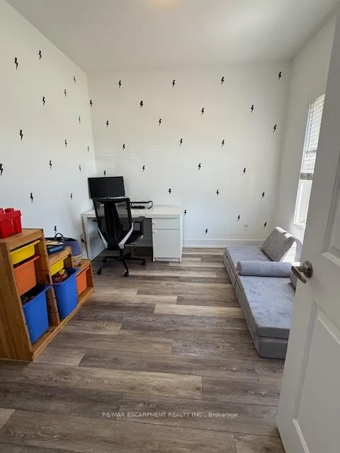 Photo 12 of Unit 2, 115 Shoreview Place, Hamilton, Lakeshore — HOMEH