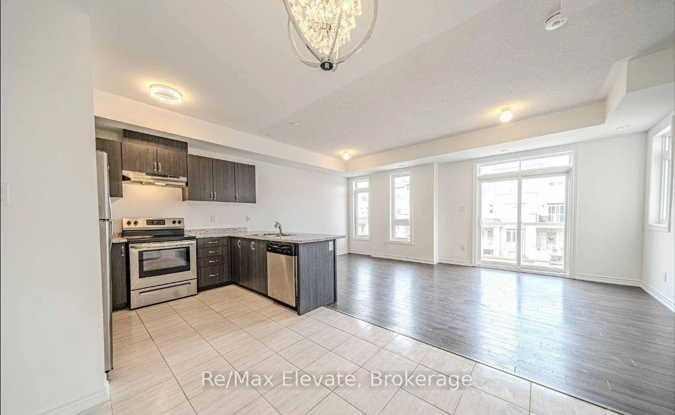 Photo 4 of 1815 Rex Heath Drive, Pickering, Duffin Heights — HOMEH
