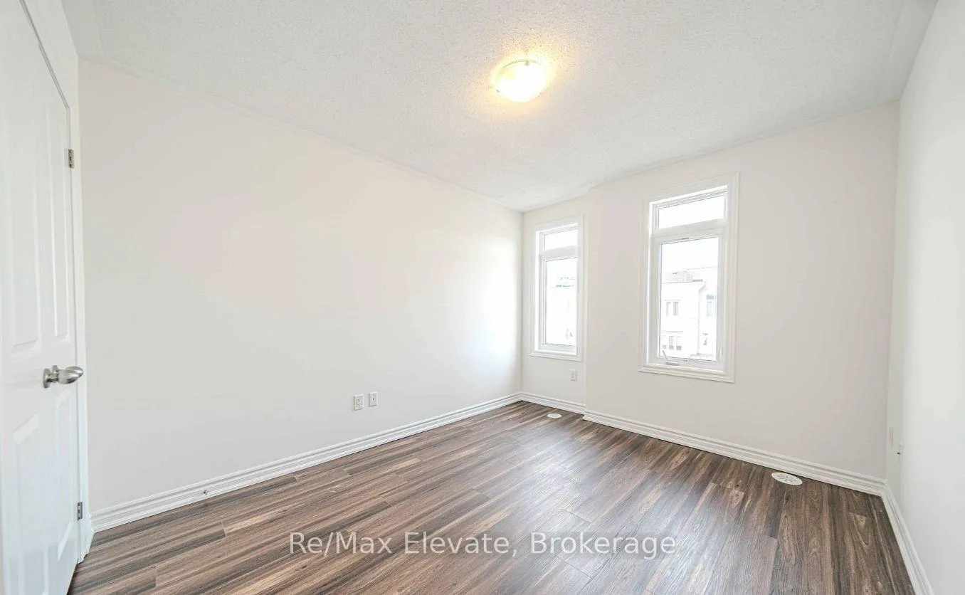 Photo 6 of 1815 Rex Heath Drive, Pickering, Duffin Heights — HOMEH