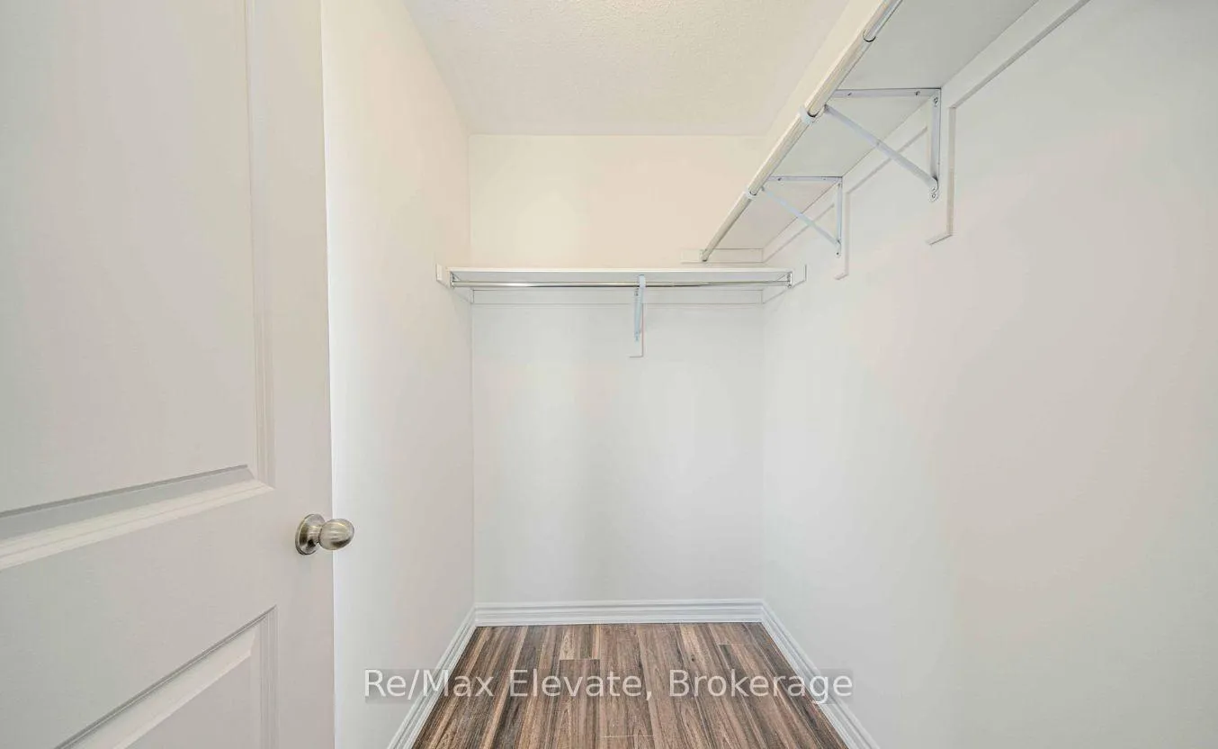 Photo 10 of 1815 Rex Heath Drive, Pickering, Duffin Heights — HOMEH