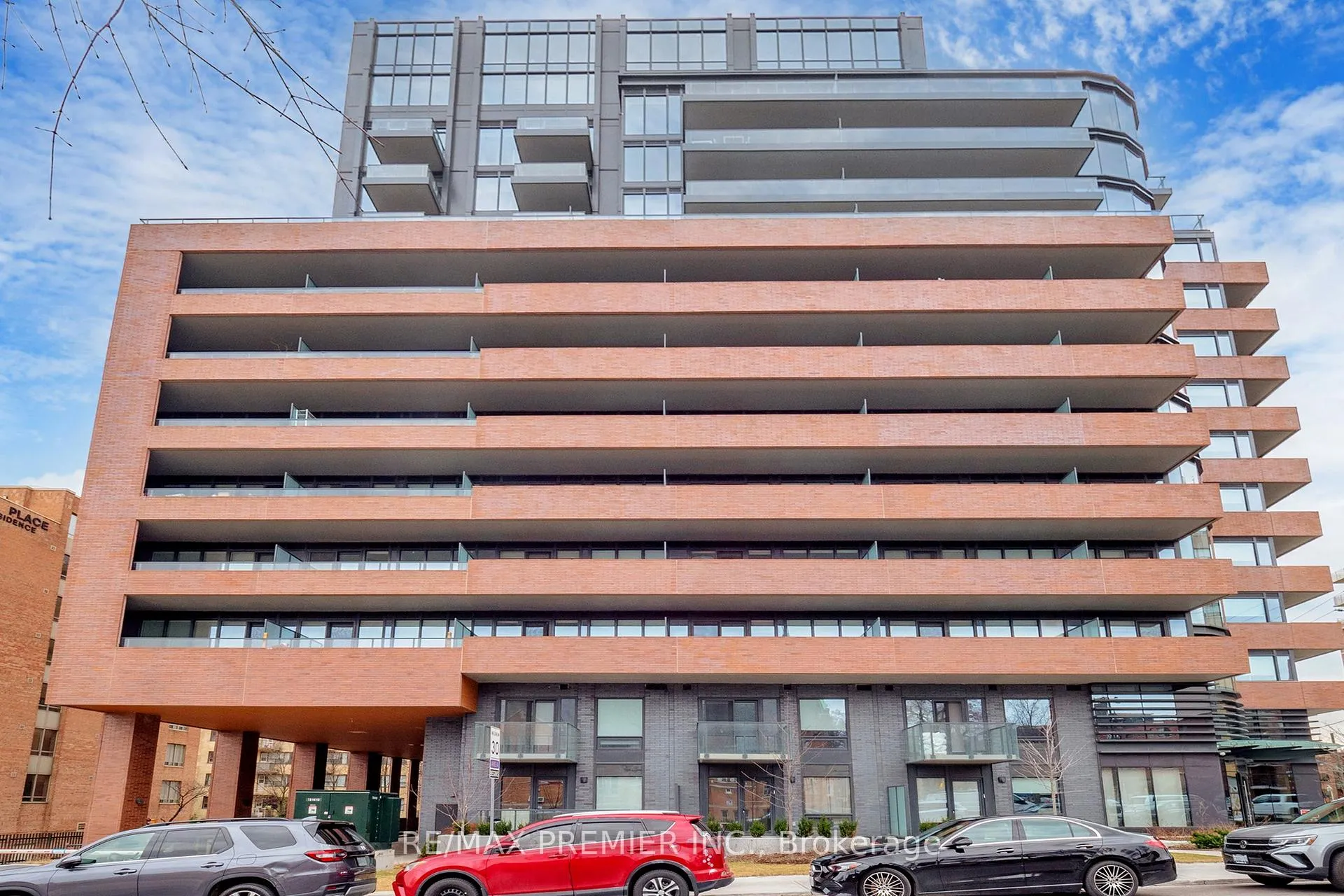 Photo 3 of Unit 607, 2525 Bathurst Street, Toronto, Forest Hill North — HOMEH
