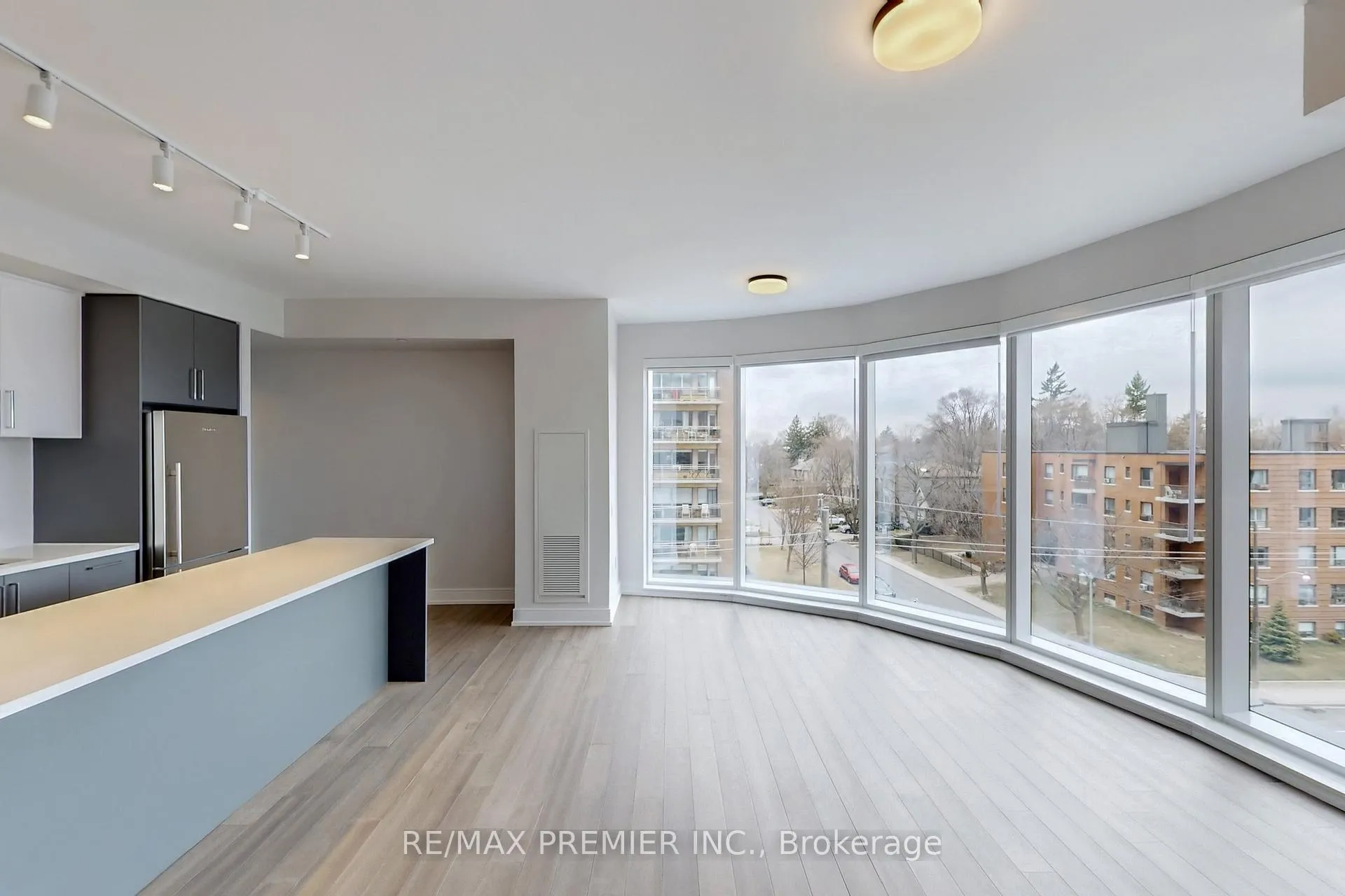 Photo 8 of Unit 607, 2525 Bathurst Street, Toronto, Forest Hill North — HOMEH
