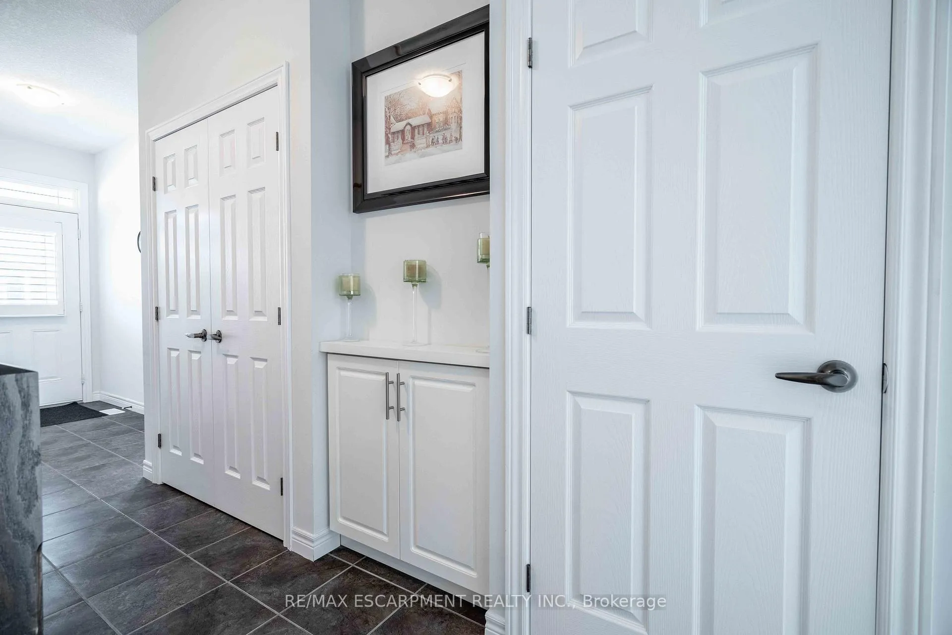 Photo 7 of 8 Hillgartner Lane, Hamilton, Binbrook — HOMEH
