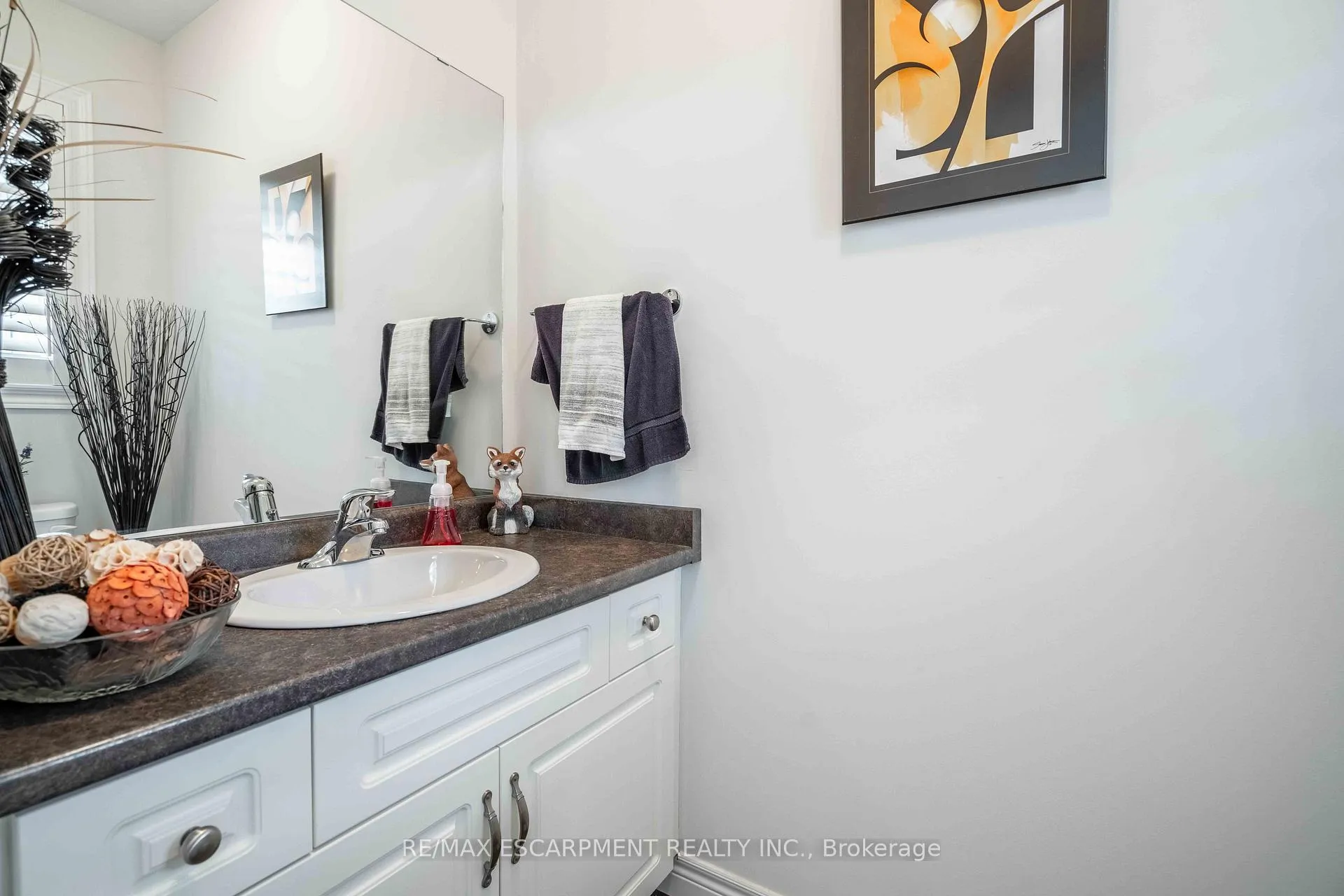 Photo 20 of 8 Hillgartner Lane, Hamilton, Binbrook — HOMEH