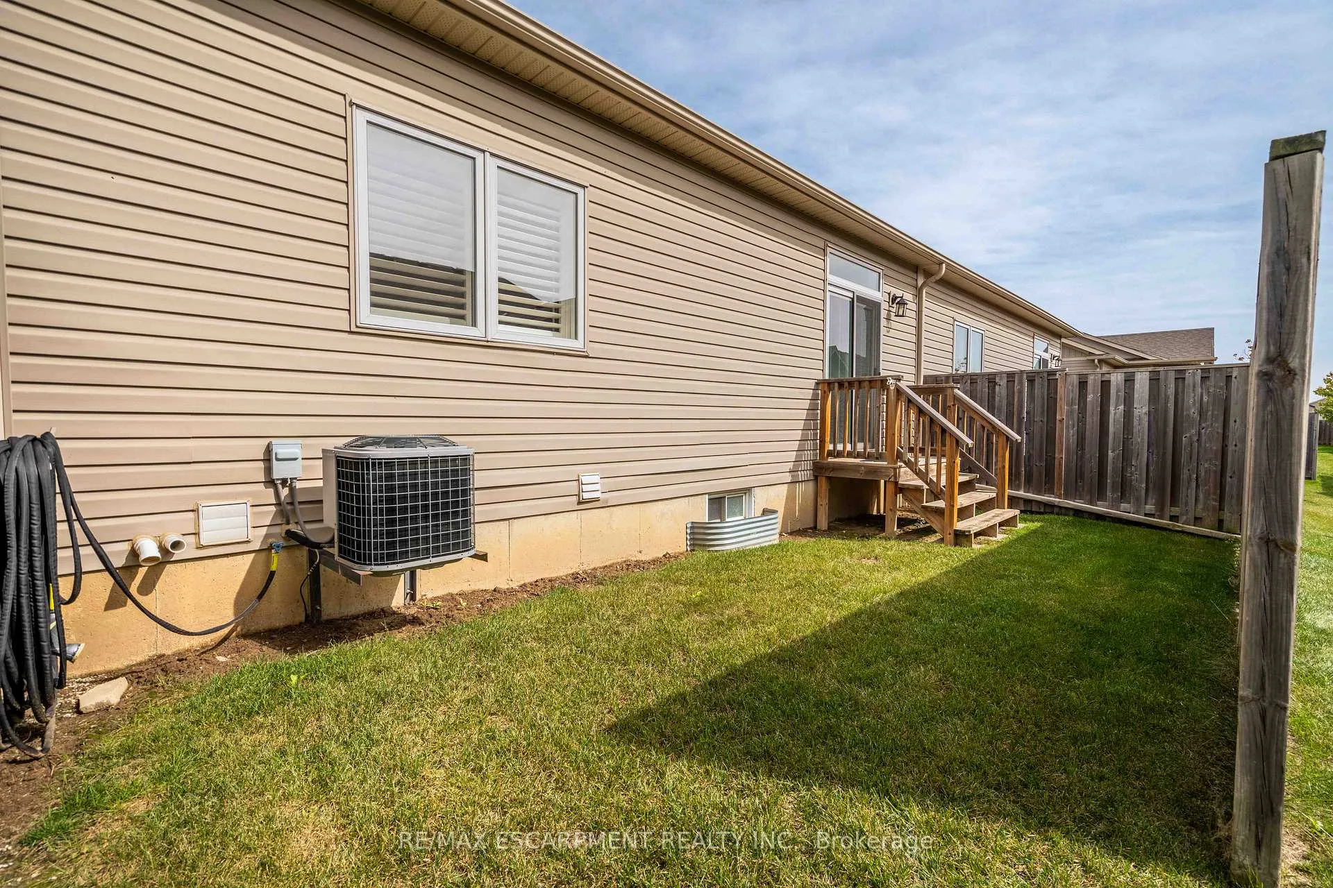 Photo 28 of 8 Hillgartner Lane, Hamilton, Binbrook — HOMEH
