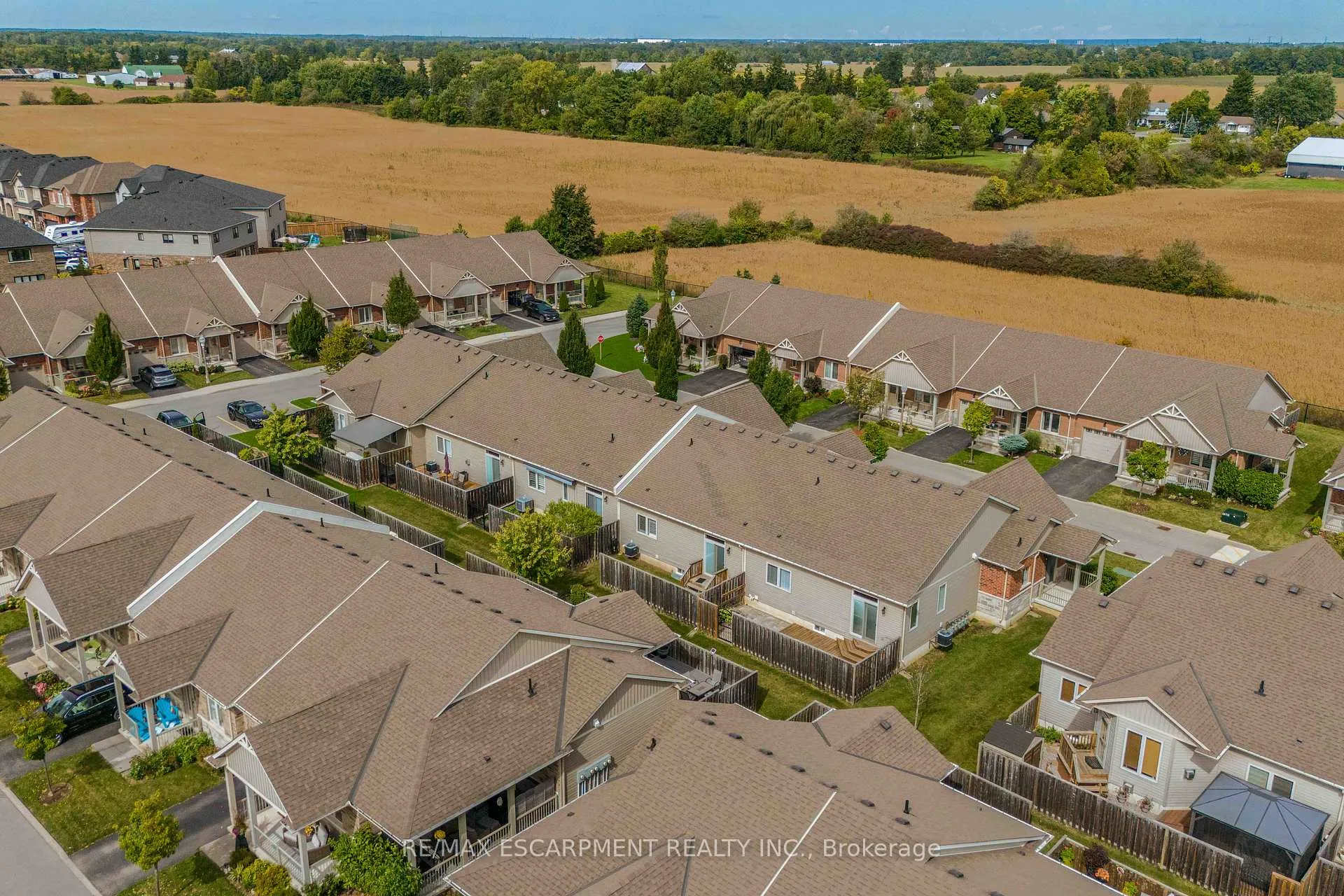 Photo 30 of 8 Hillgartner Lane, Hamilton, Binbrook — HOMEH