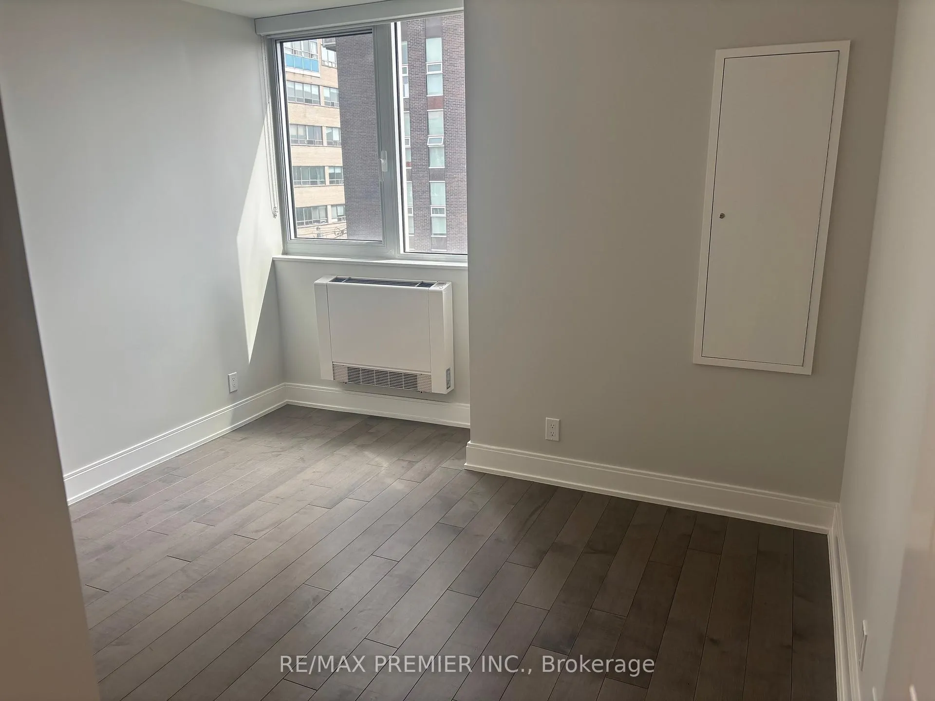Photo 11 of Unit 408, 11 Walmer Road, Toronto, The Annex — HOMEH