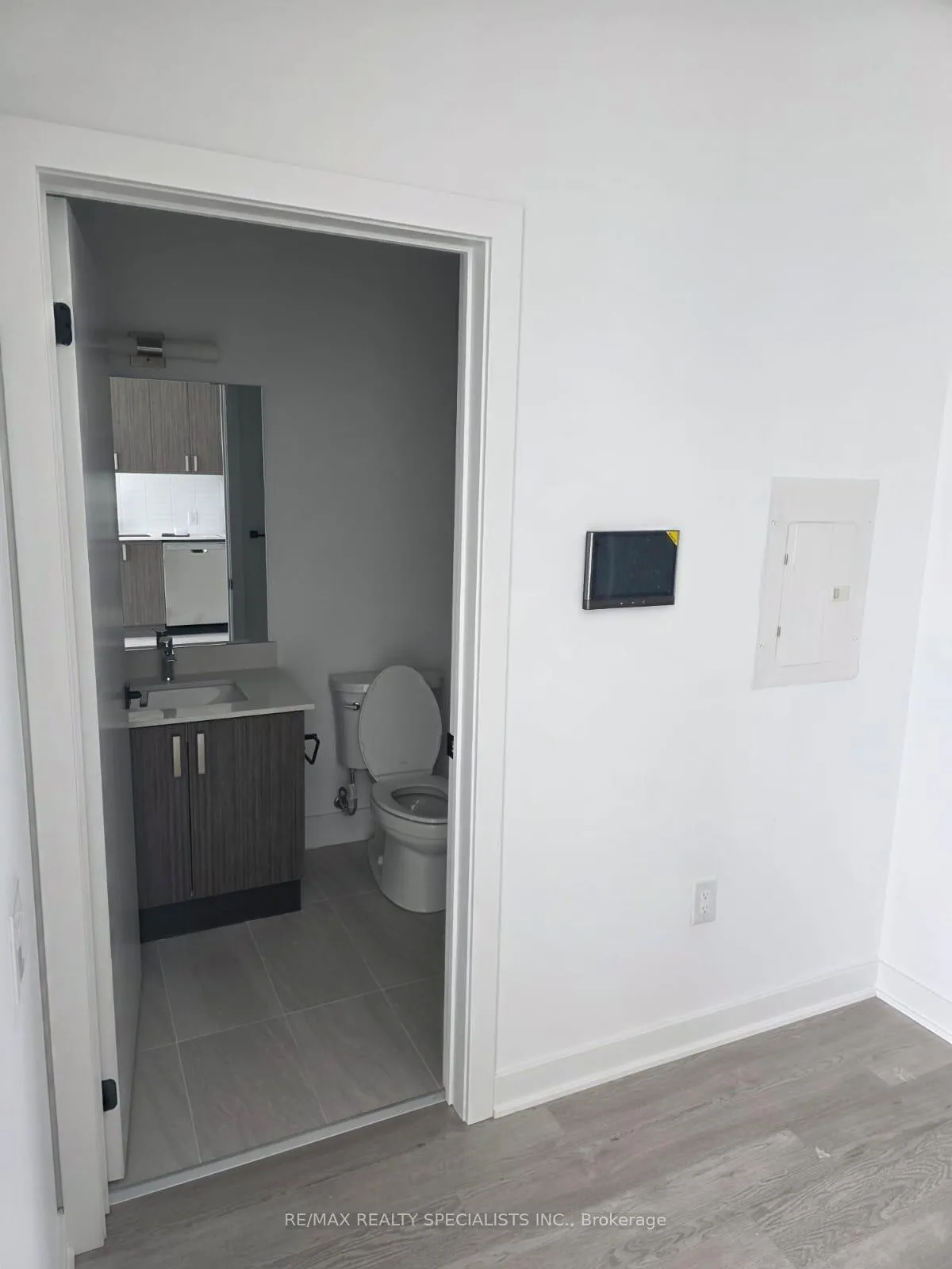 Photo 19 of Unit 1618, 2782 Barton Street, Hamilton, Riverdale — HOMEH