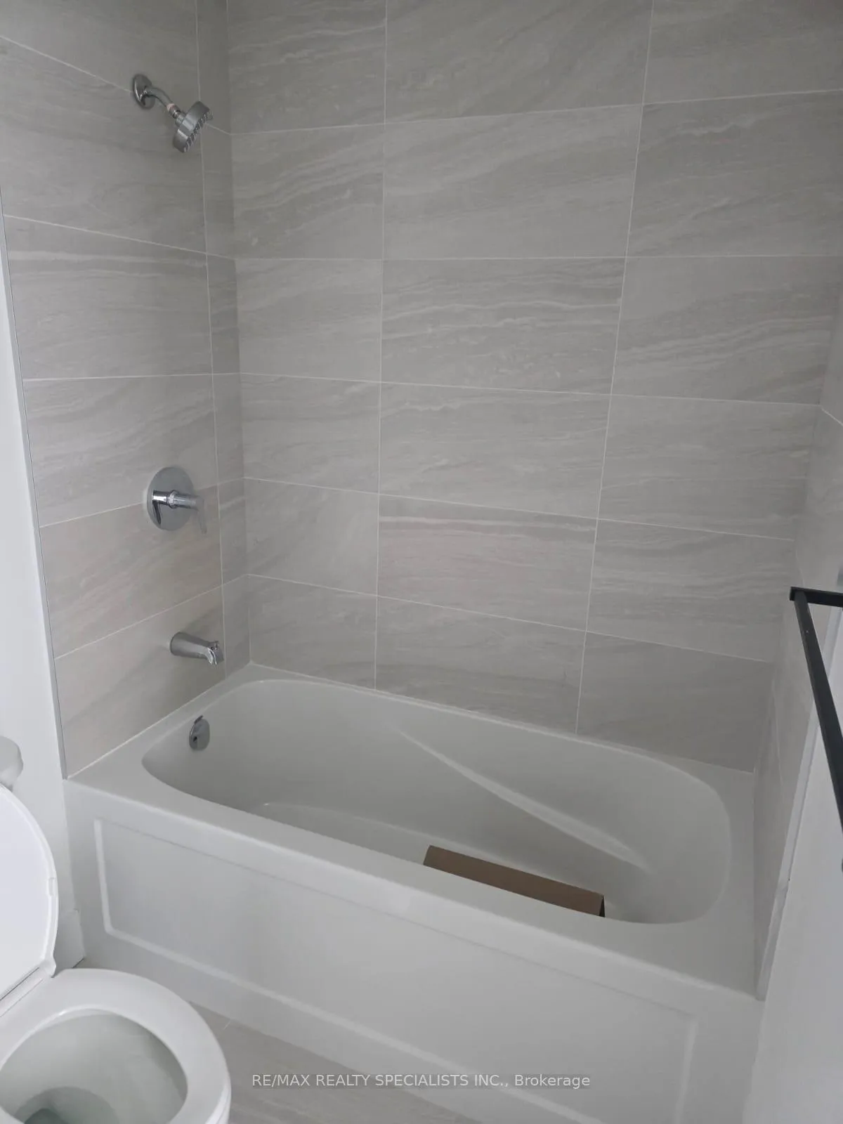 Photo 21 of Unit 1618, 2782 Barton Street, Hamilton, Riverdale — HOMEH