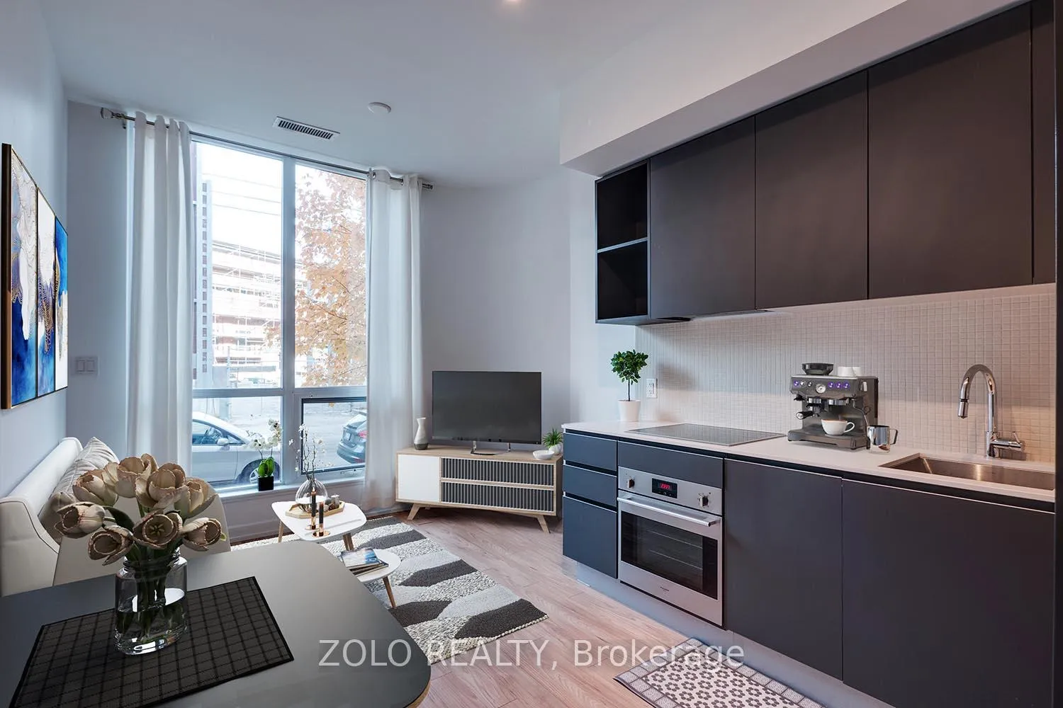 Photo 5 of Unit 116, 377 Madison Avenue N, Toronto, Casa Loma — HOMEH