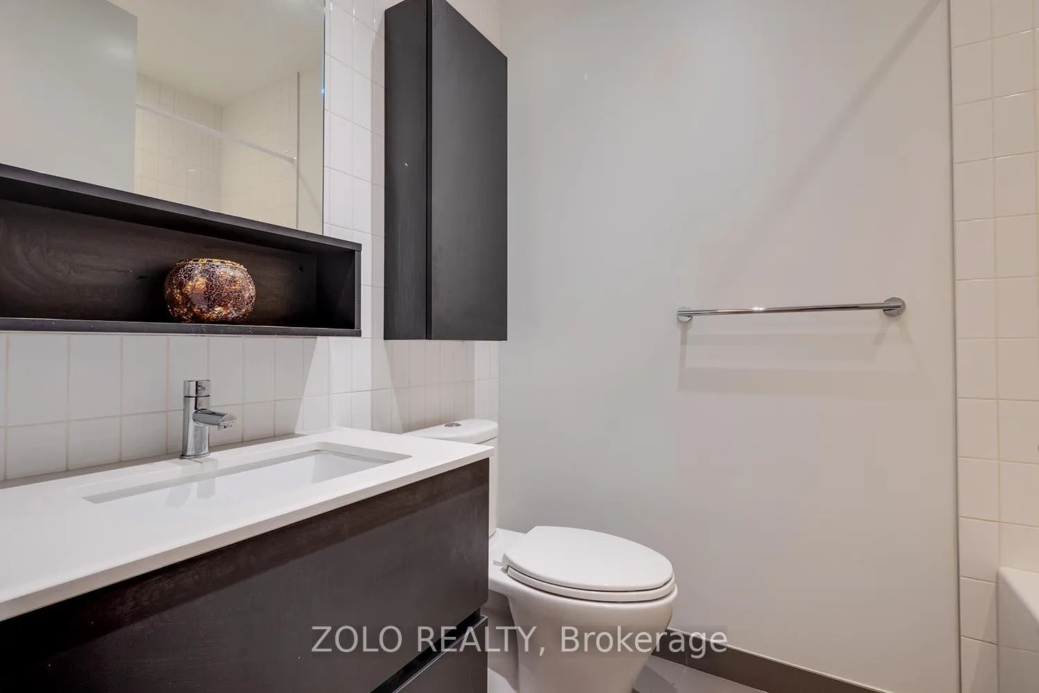 Photo 7 of Unit 116, 377 Madison Avenue N, Toronto, Casa Loma — HOMEH