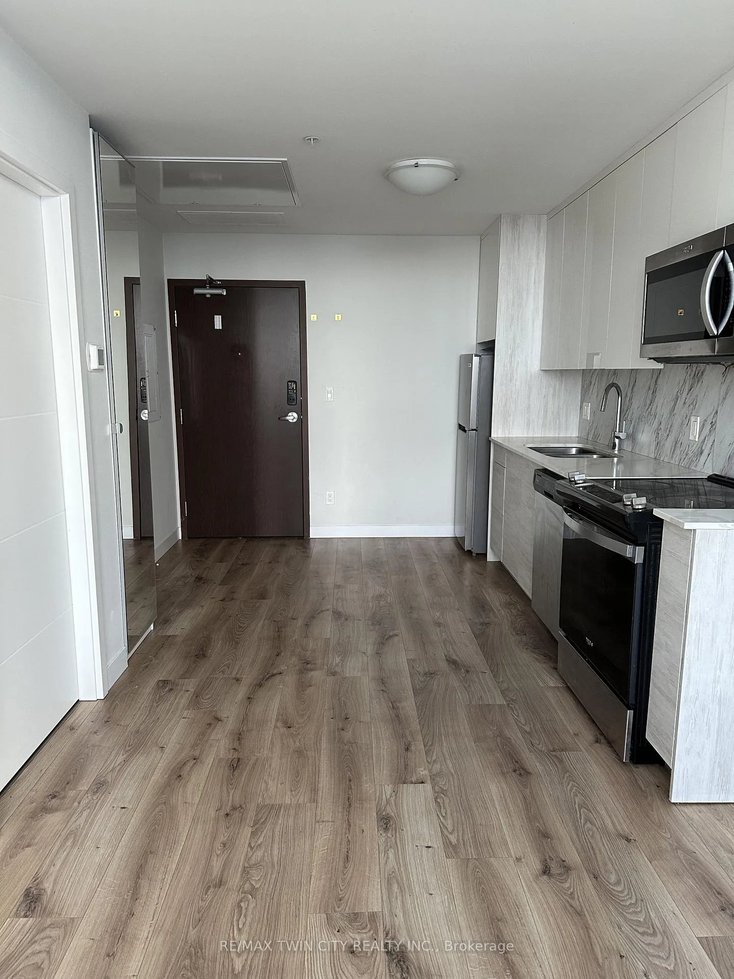 Photo 4 of Unit 3008, 60 Frederick Street, Kitchener, City Commercial Core — HOMEH