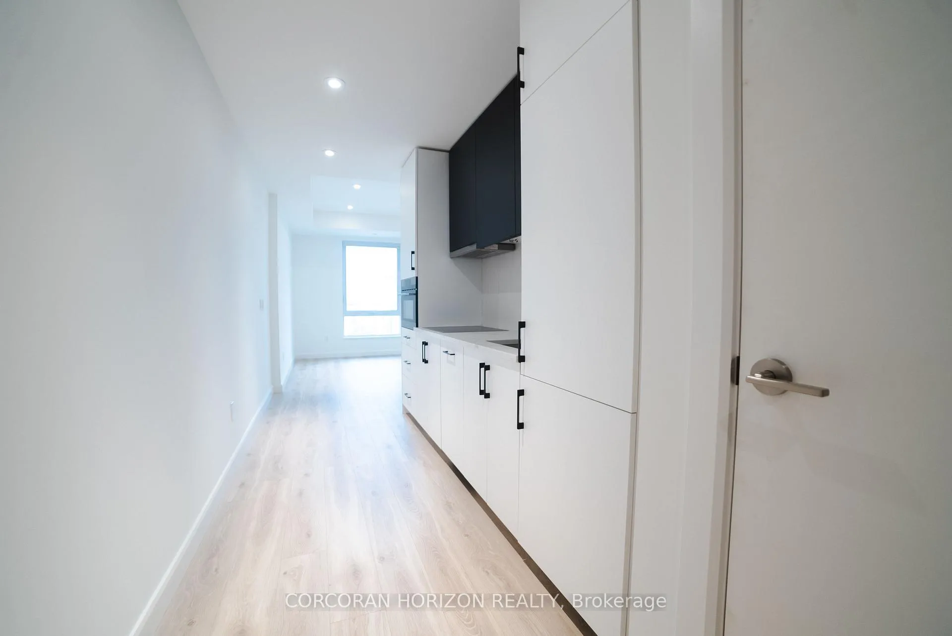 Photo 4 of Unit 1804, 741 King Street W, Kitchener — HOMEH