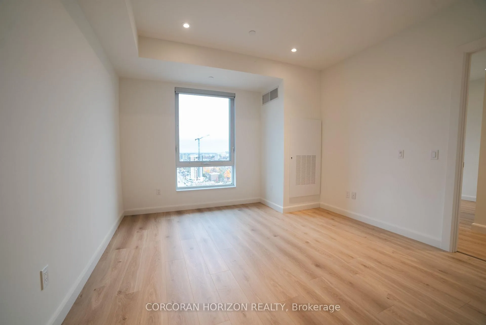 Photo 9 of Unit 1804, 741 King Street W, Kitchener — HOMEH