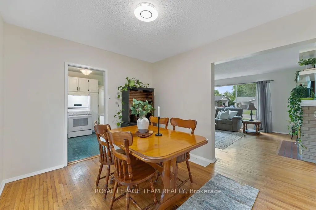 Photo 8 of 123 Abbeyhill Drive, Ottawa, Kanata - Glencairn/Hazeldean — HOMEH