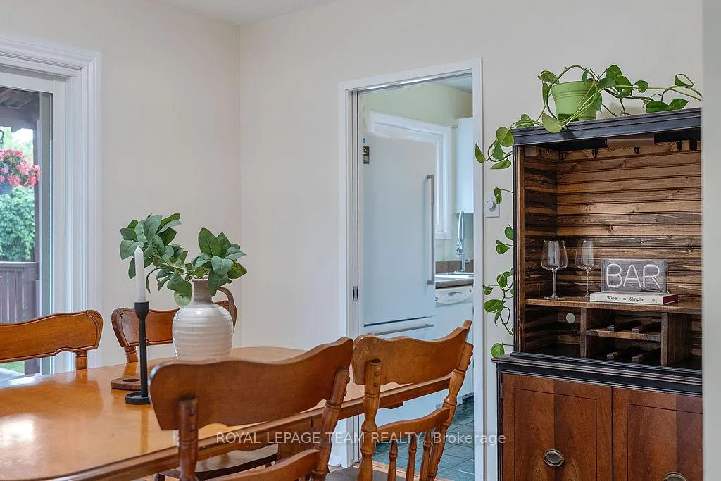 Photo 9 of 123 Abbeyhill Drive, Ottawa, Kanata - Glencairn/Hazeldean — HOMEH