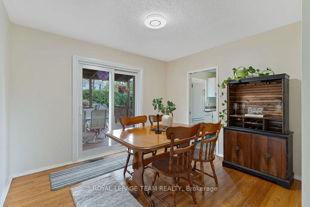 Photo 10 of 123 Abbeyhill Drive, Ottawa, Kanata - Glencairn/Hazeldean — HOMEH