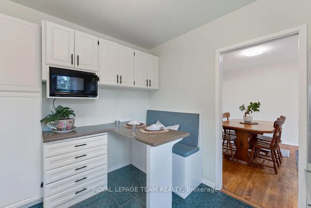 Photo 11 of 123 Abbeyhill Drive, Ottawa, Kanata - Glencairn/Hazeldean — HOMEH