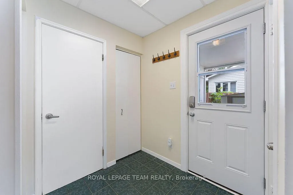 Photo 18 of 123 Abbeyhill Drive, Ottawa, Kanata - Glencairn/Hazeldean — HOMEH