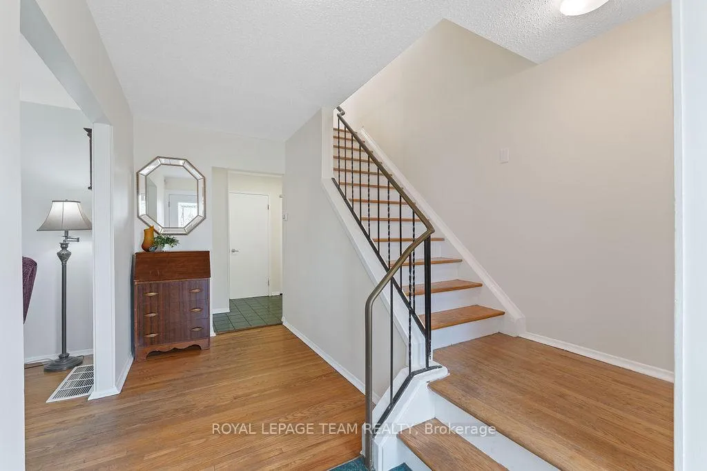 Photo 20 of 123 Abbeyhill Drive, Ottawa, Kanata - Glencairn/Hazeldean — HOMEH