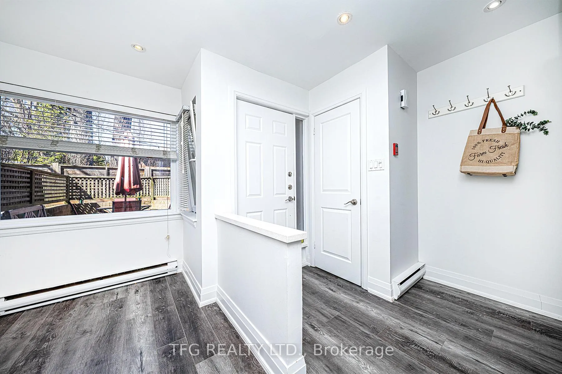 Photo 5 of Unit 7, 120 Glen Manor Drive, Toronto, The Beaches — HOMEH