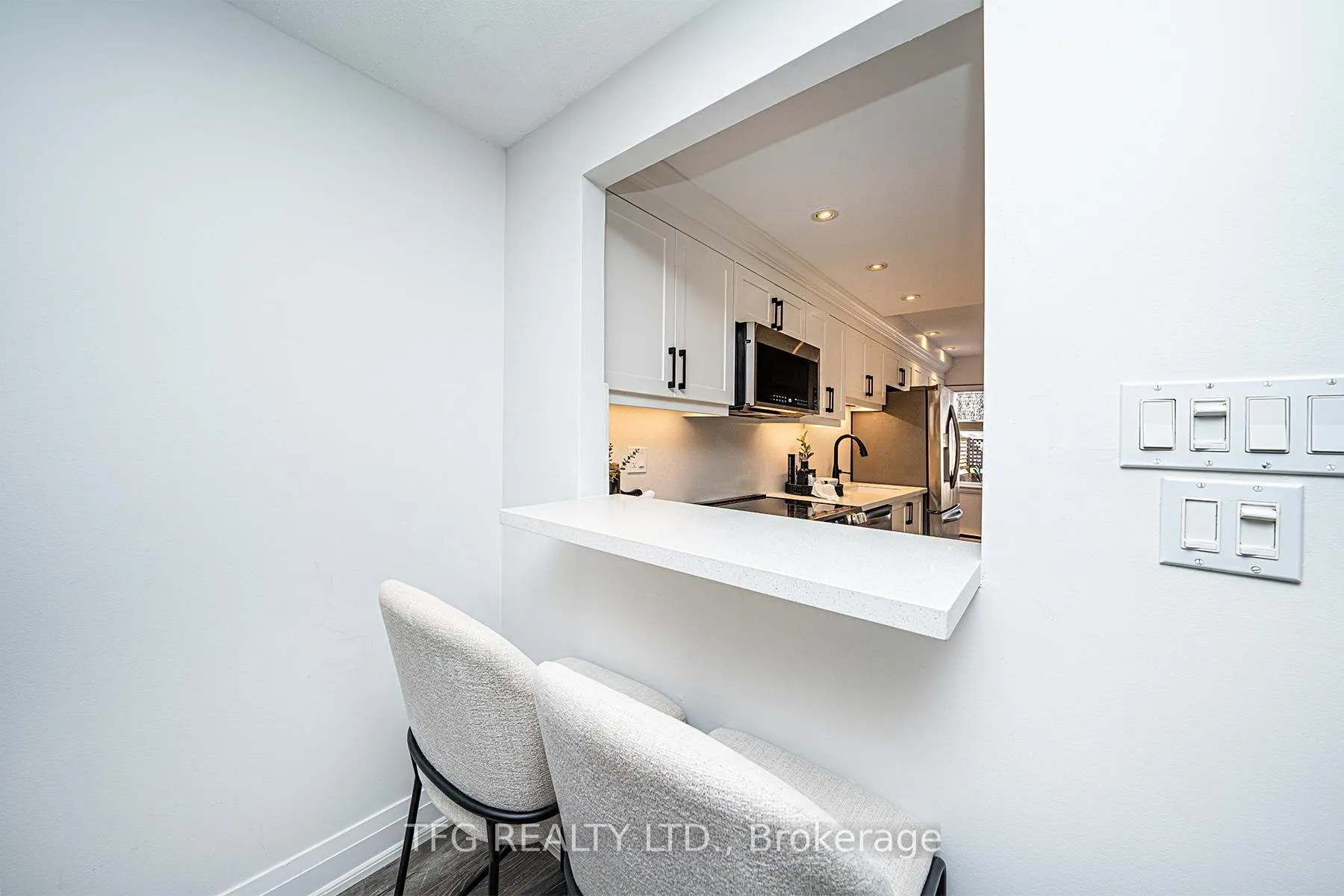 Photo 12 of Unit 7, 120 Glen Manor Drive, Toronto, The Beaches — HOMEH