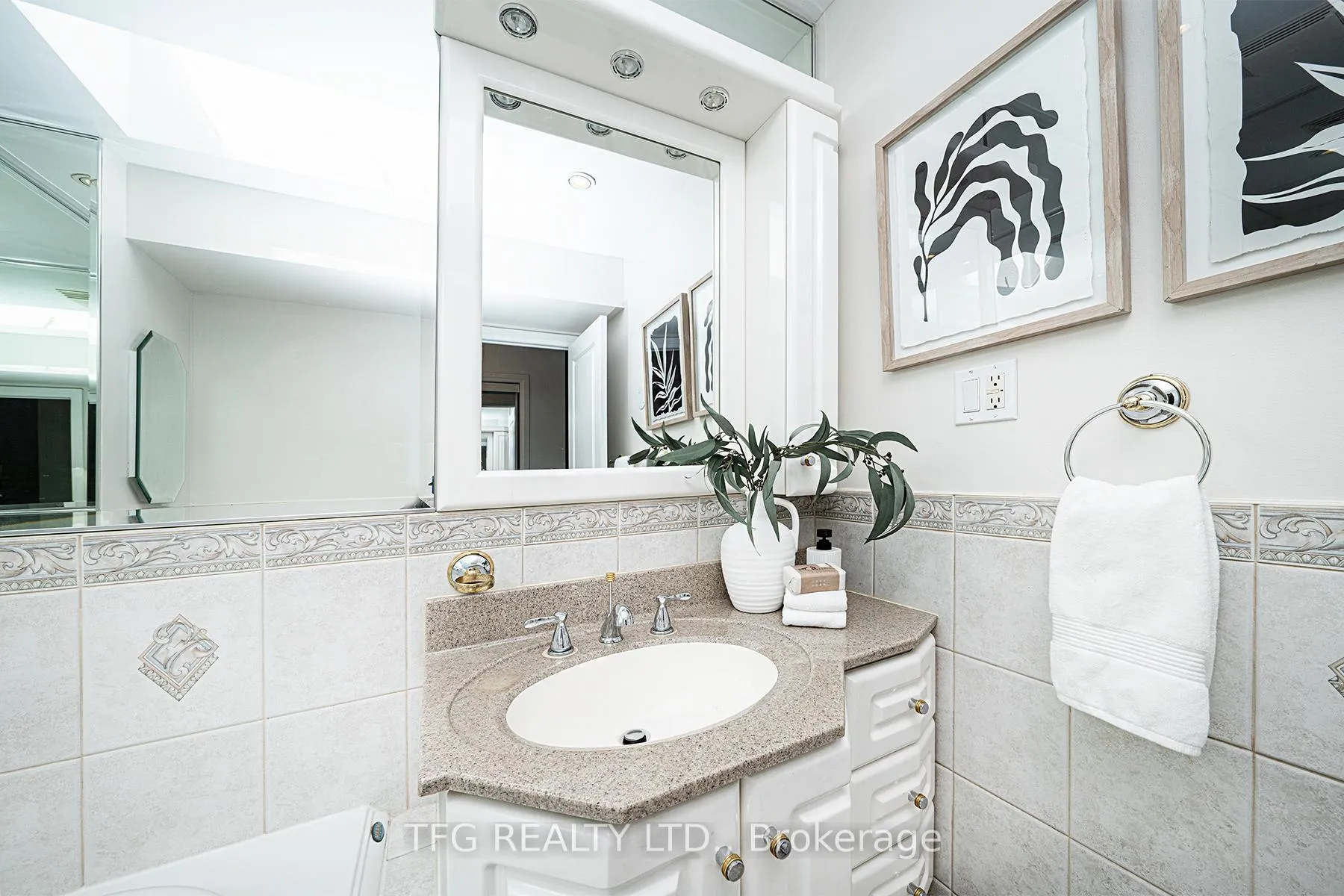 Photo 25 of Unit 7, 120 Glen Manor Drive, Toronto, The Beaches — HOMEH