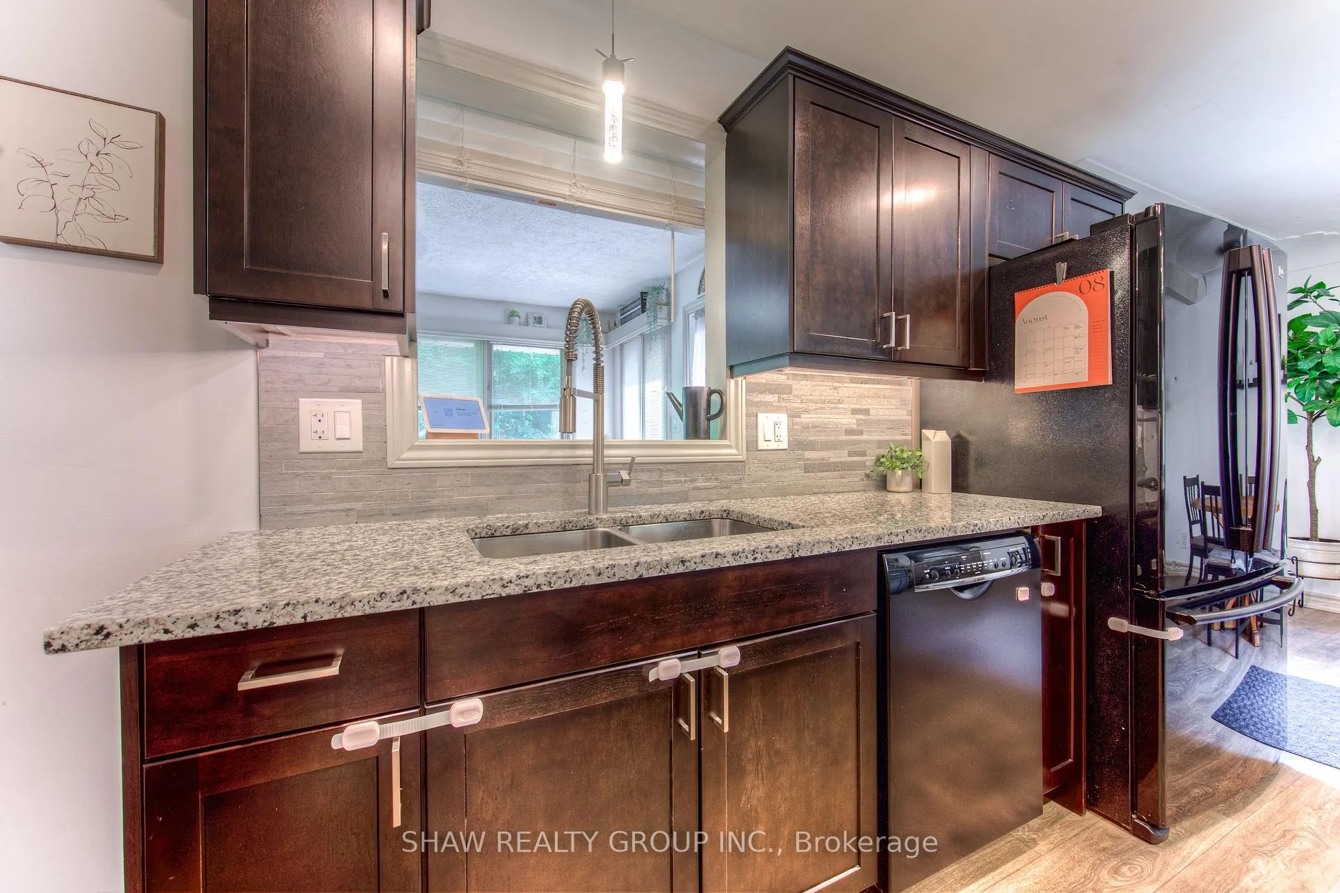 Photo 11 of 95 Silver Street, Brant, Paris — HOMEH