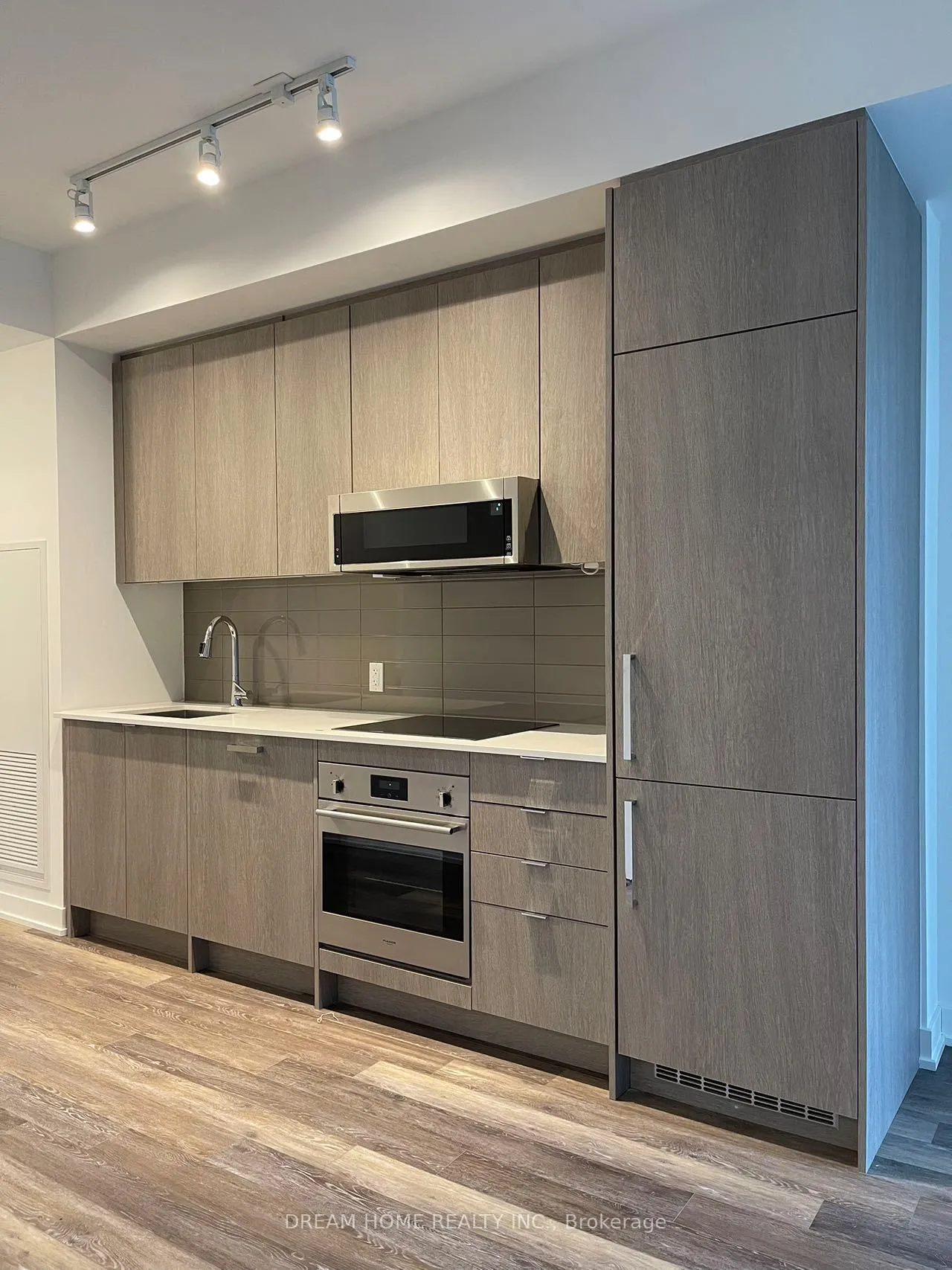 Photo 1 of Unit 218, 250 Lawrence Avenue W, Toronto, Lawrence Park North — HOMEH