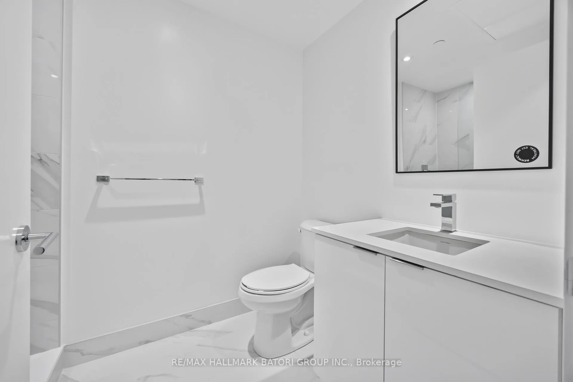 Photo 2 of Unit 302, 863 St. Clair Avenue W, Toronto, Wychwood — HOMEH