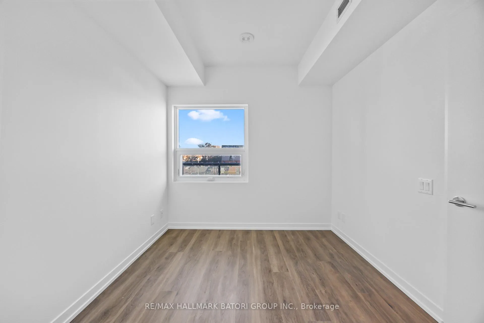 Photo 19 of Unit 302, 863 St. Clair Avenue W, Toronto, Wychwood — HOMEH