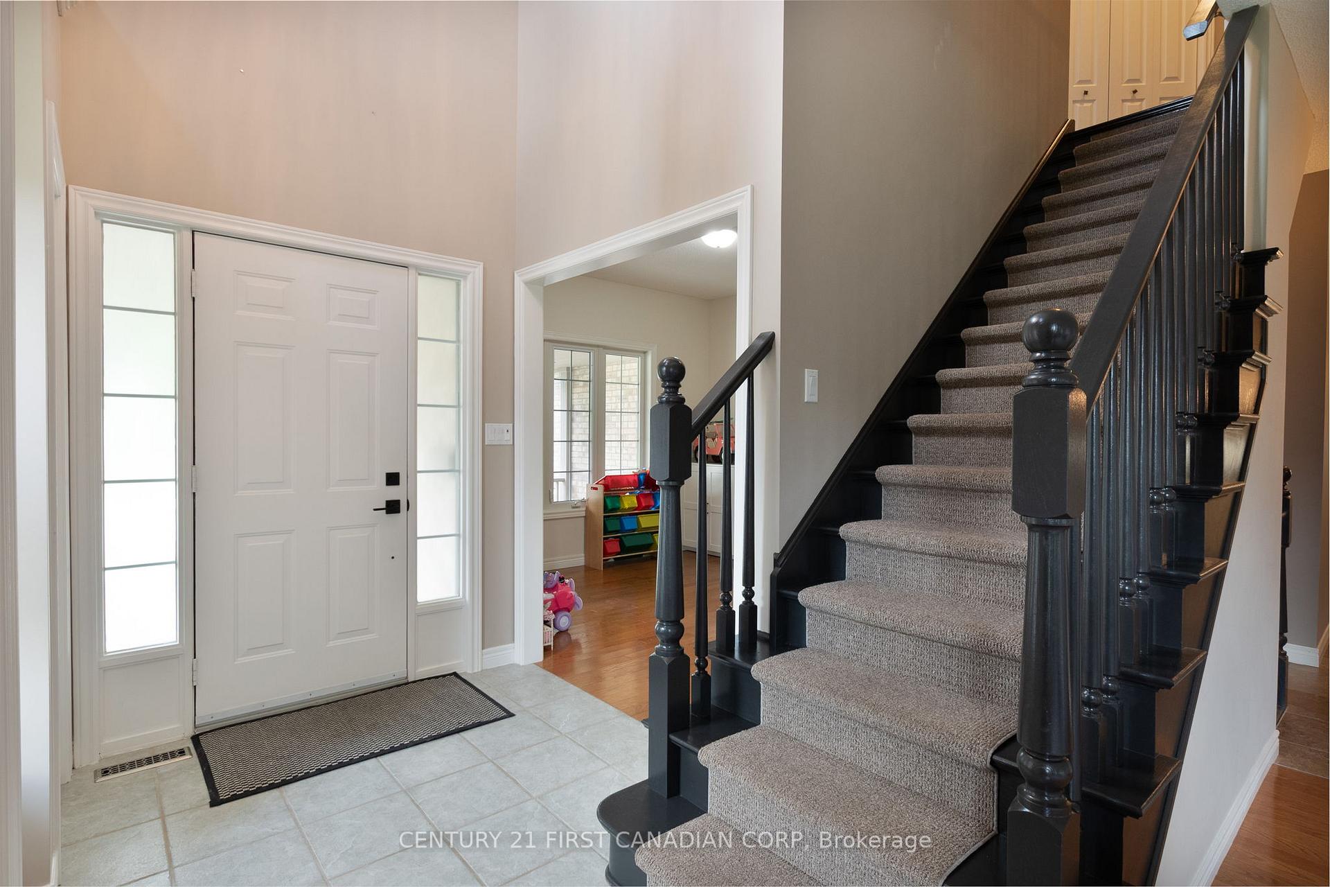 Photo 8 of 23 Symphony Court, Central Elgin, Lynhurst — HOMEH
