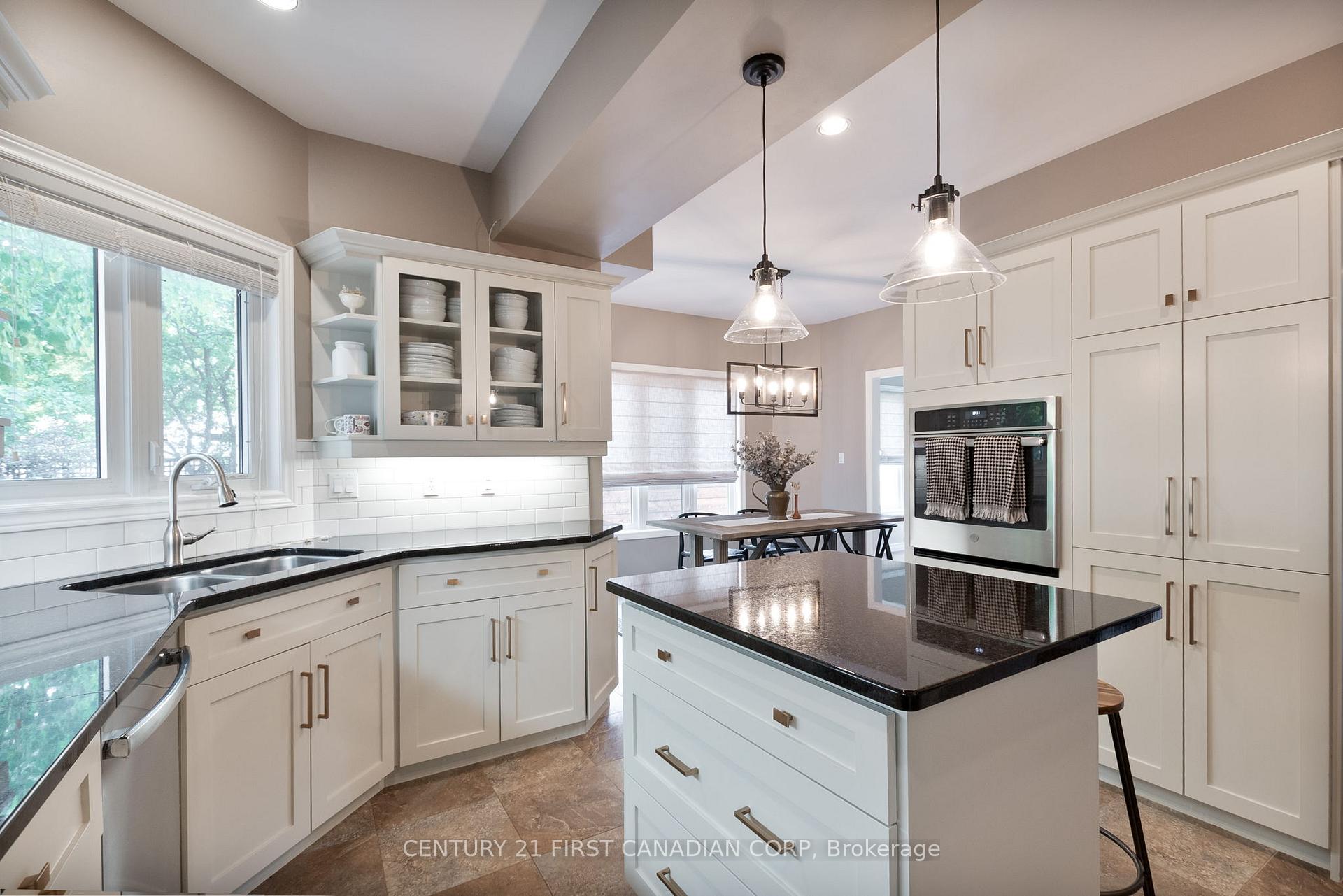 Photo 17 of 23 Symphony Court, Central Elgin, Lynhurst — HOMEH