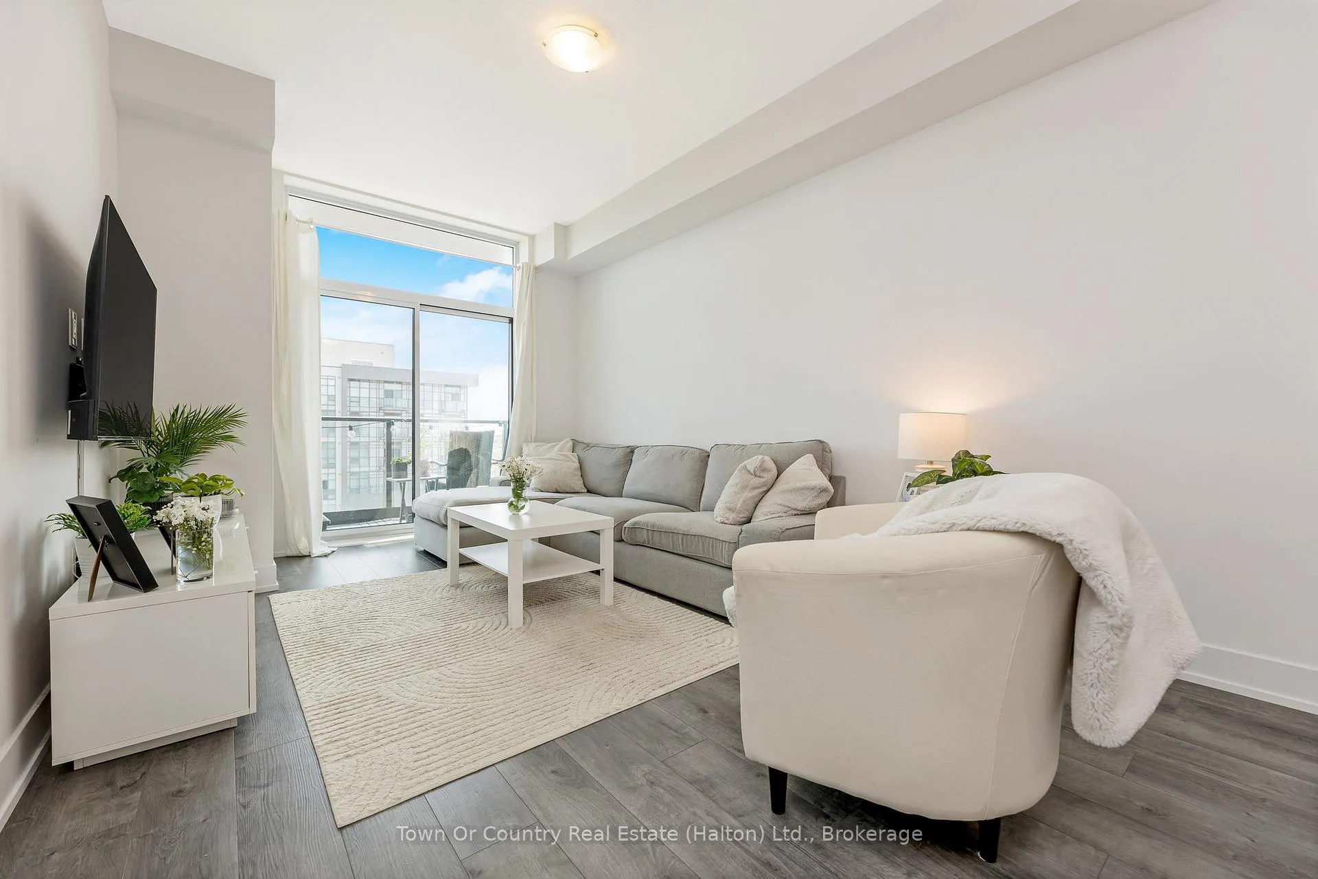 Photo 8 of Unit 1106, 450 Dundas Street E, Hamilton, Waterdown — HOMEH