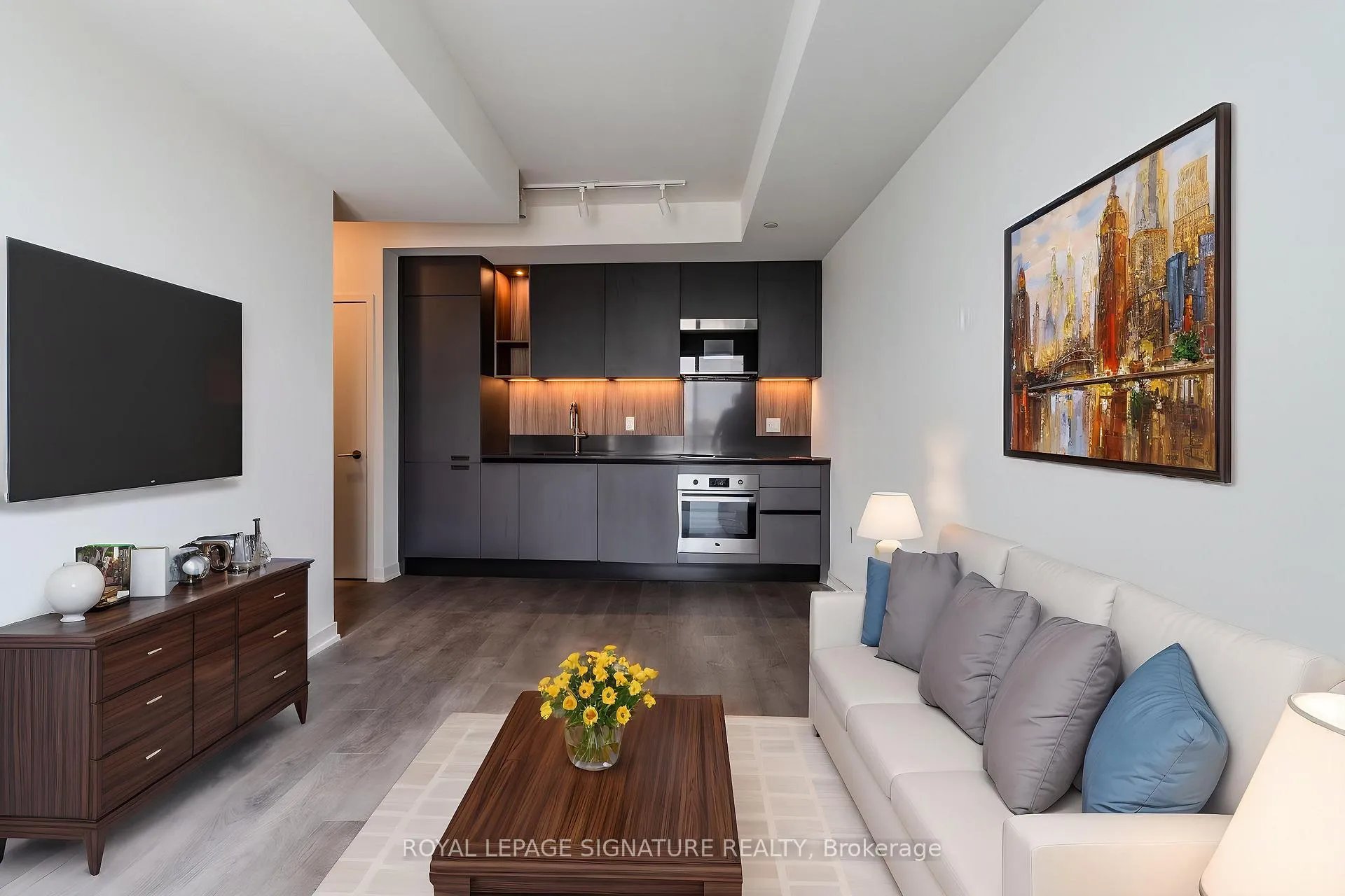 Photo 12 of Unit 1607, 39 Mary Street, Barrie, City Centre — HOMEH