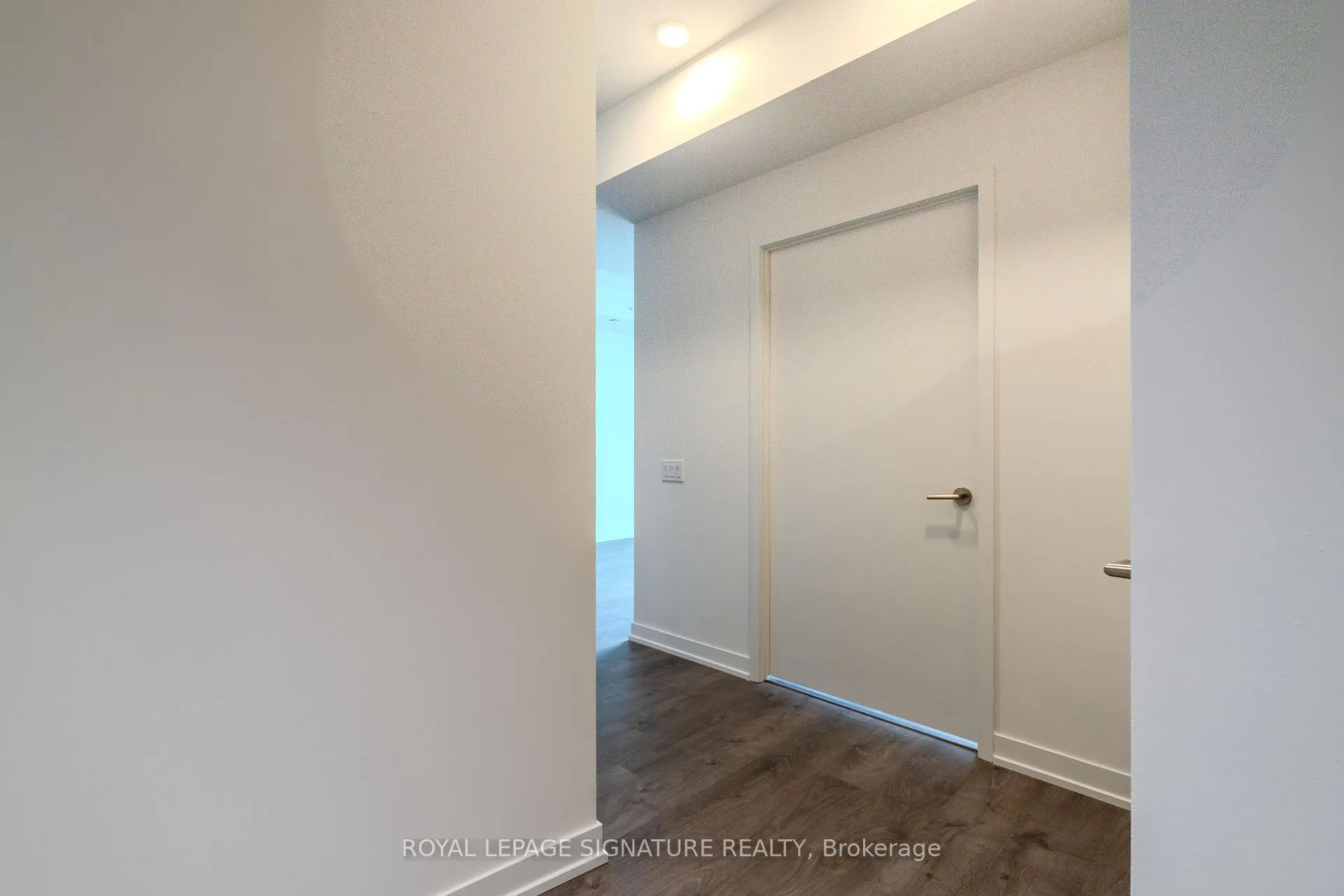 Photo 17 of Unit 1607, 39 Mary Street, Barrie, City Centre — HOMEH