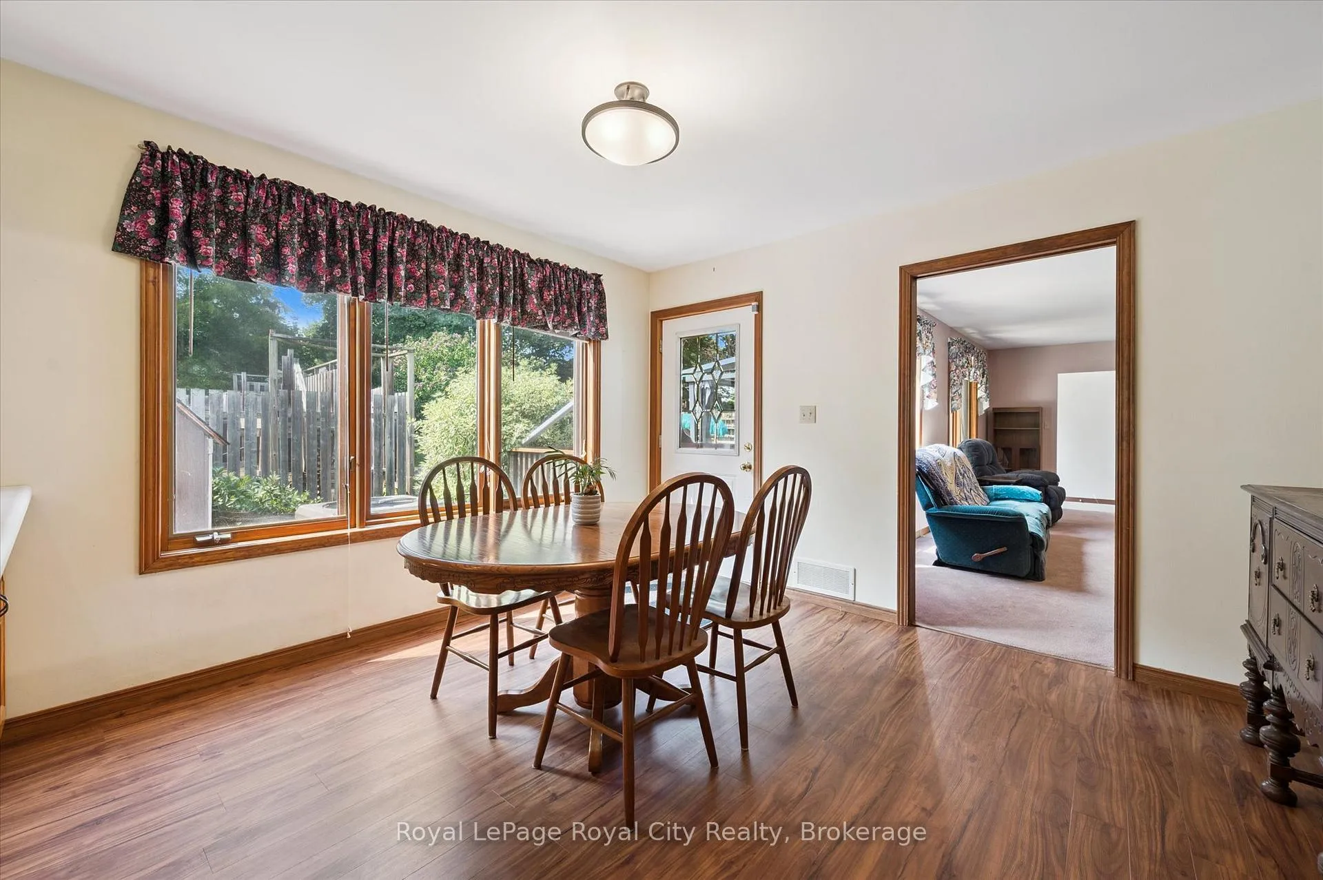 Photo 12 of 69 Nottingham Street, Guelph, Downtown — HOMEH