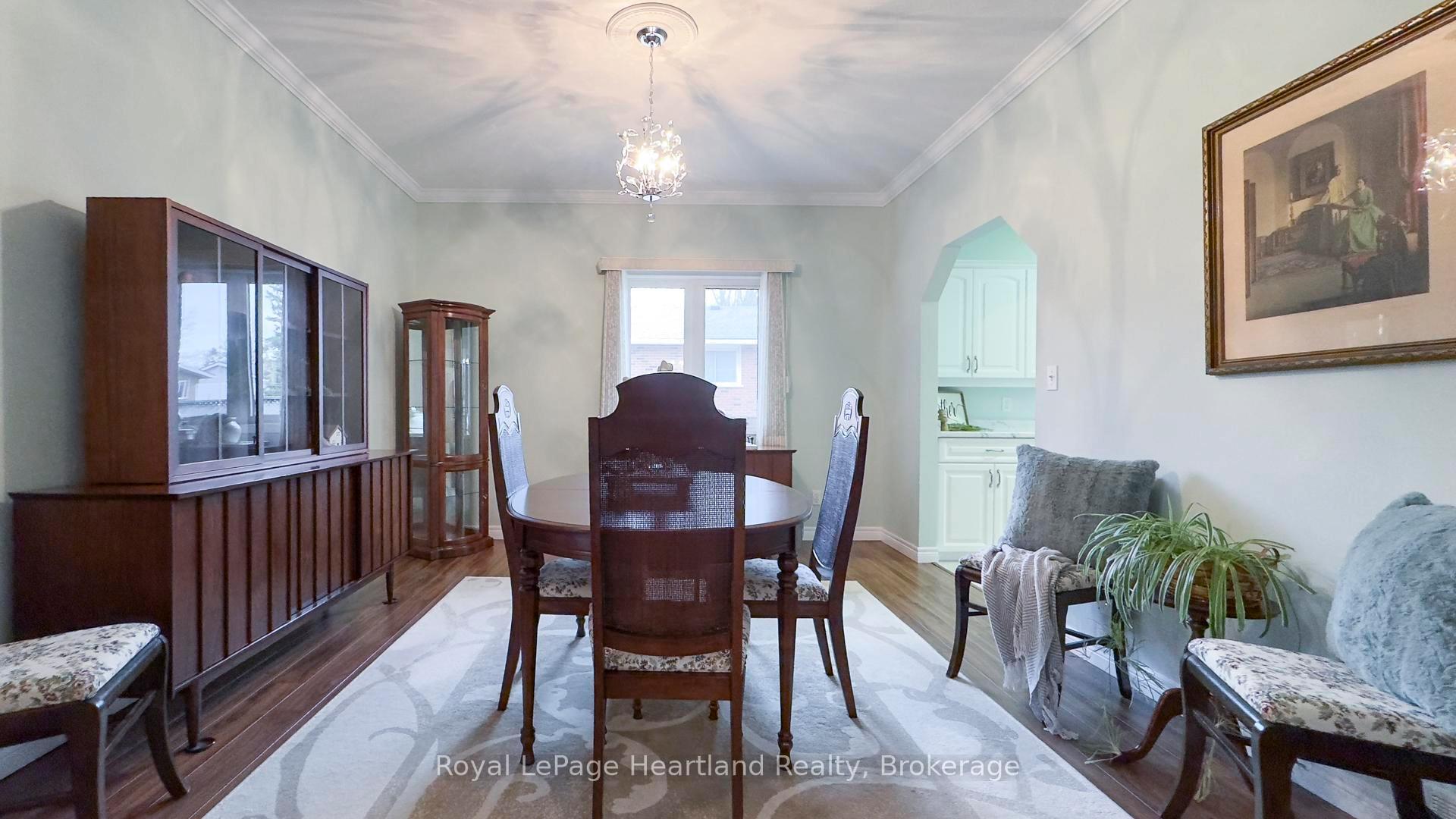 Photo 9 of 243 Martha Street, Goderich, Goderich (Town) — HOMEH