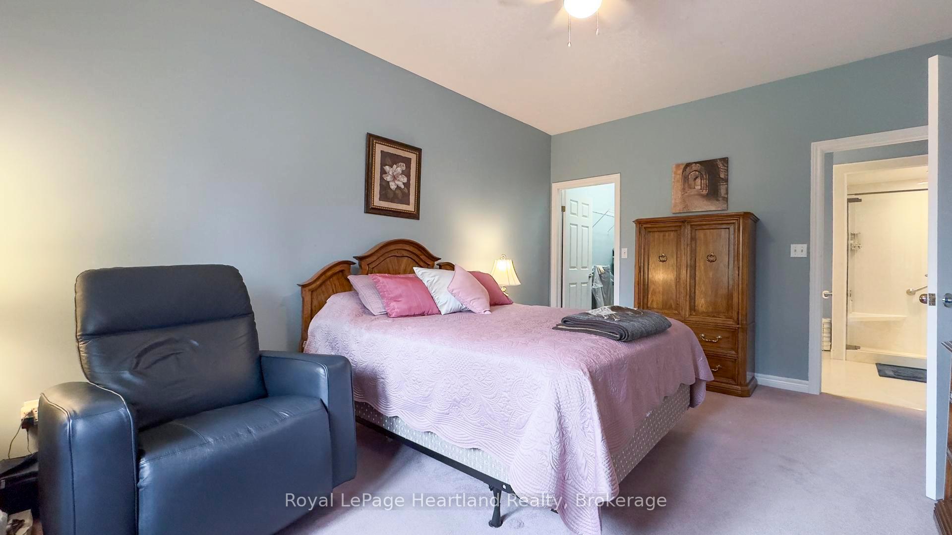 Photo 21 of 243 Martha Street, Goderich, Goderich (Town) — HOMEH