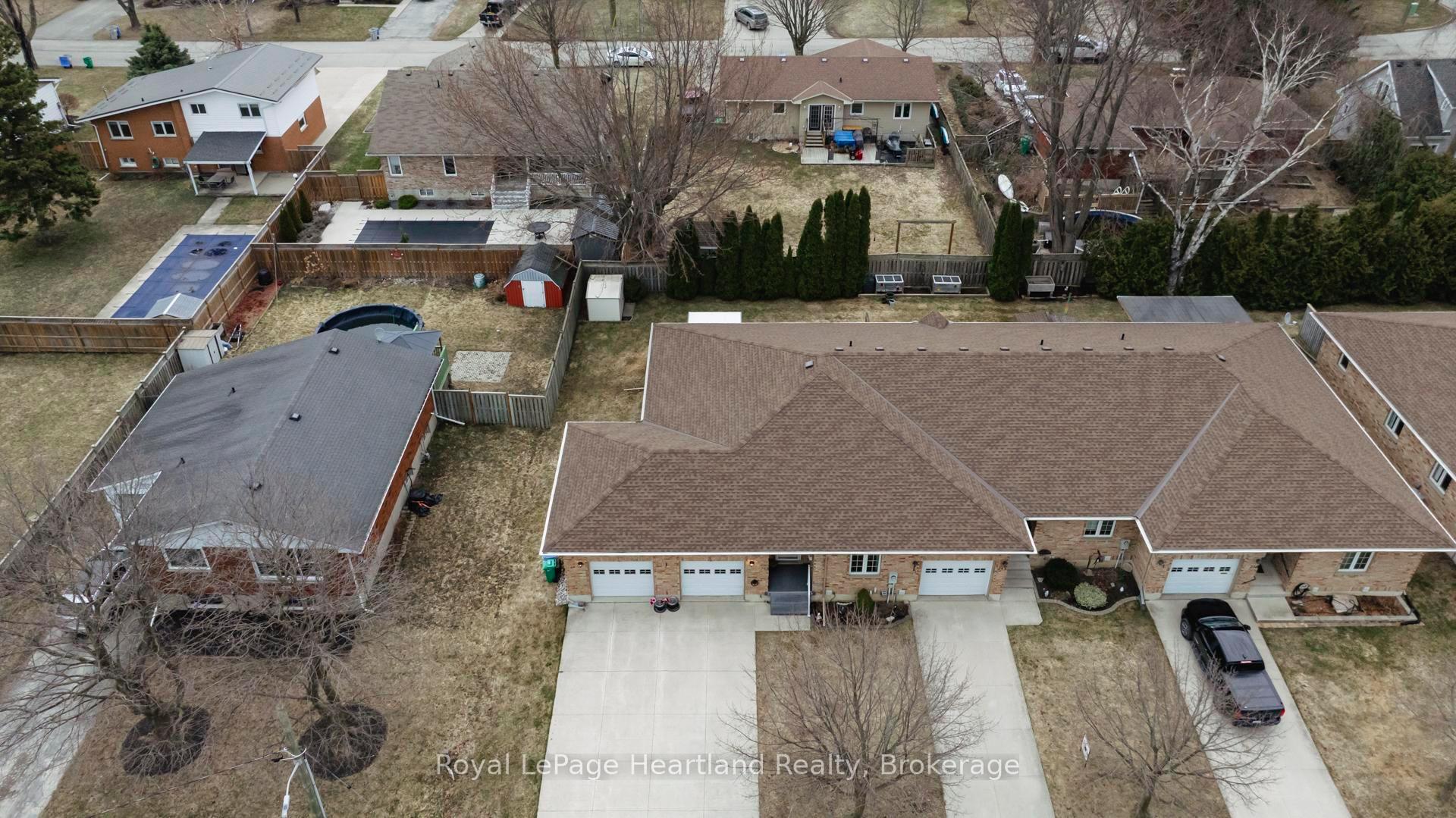 Photo 37 of 243 Martha Street, Goderich, Goderich (Town) — HOMEH