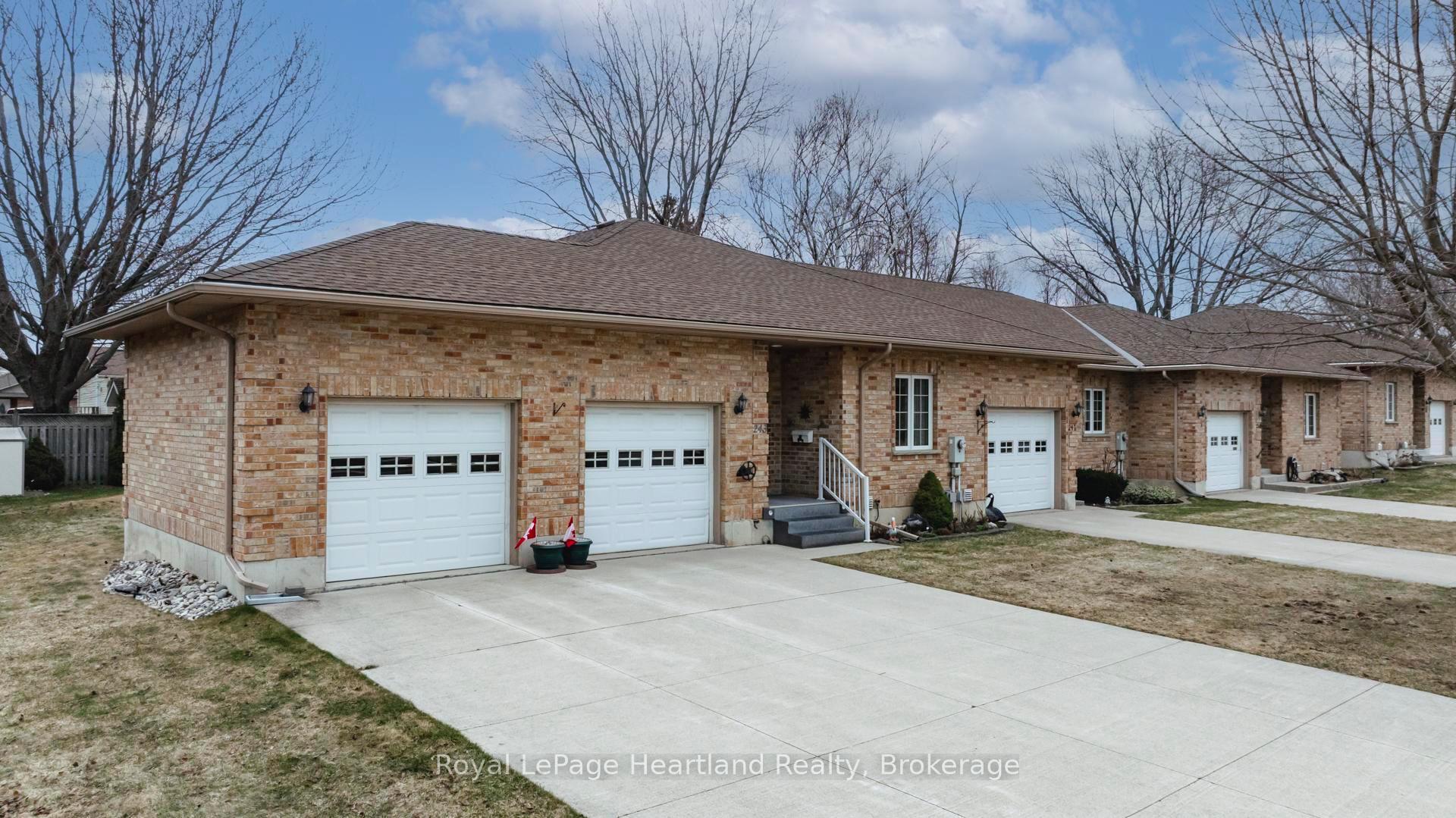 Photo 41 of 243 Martha Street, Goderich, Goderich (Town) — HOMEH